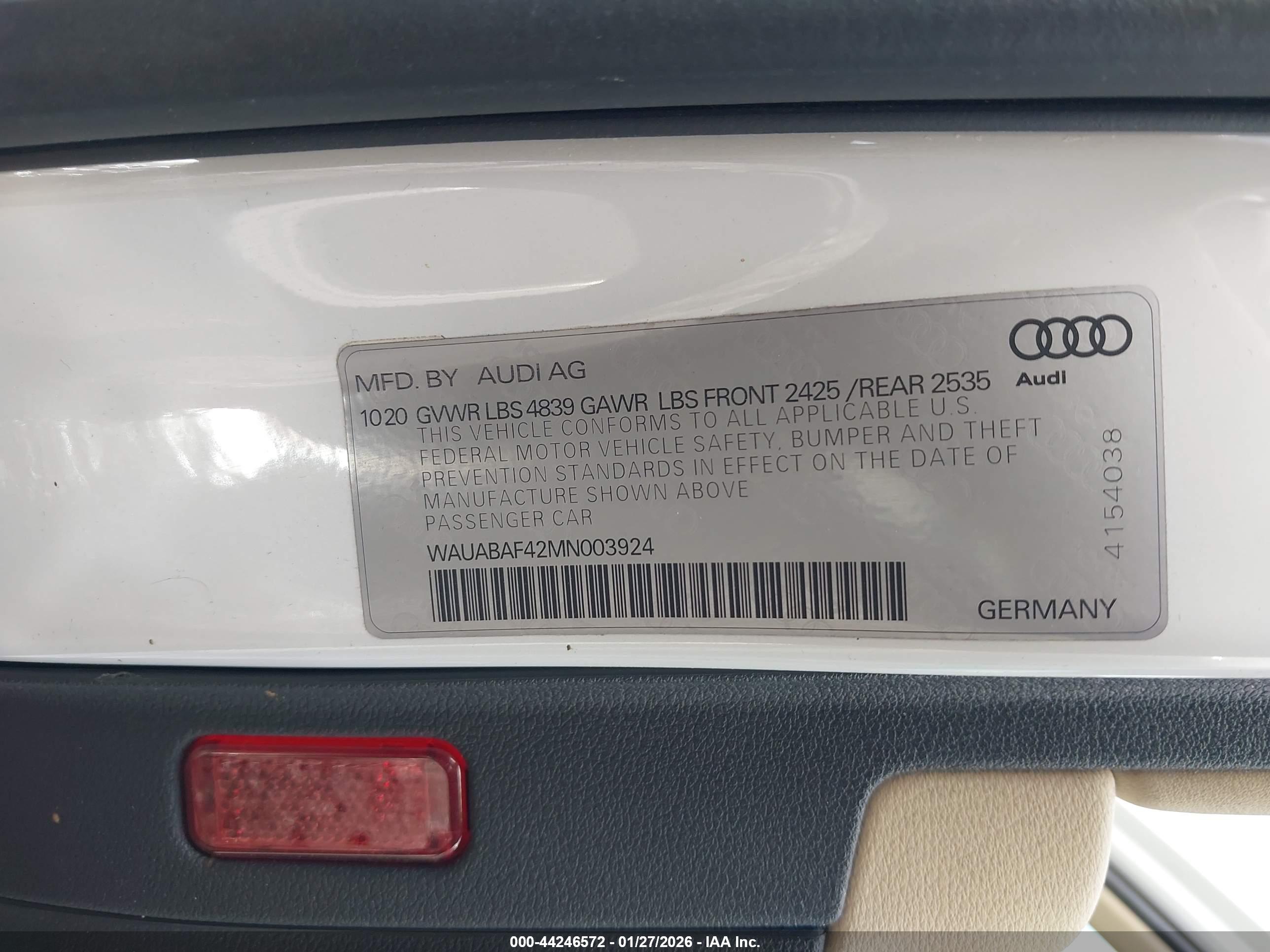AUDI A4 image 9