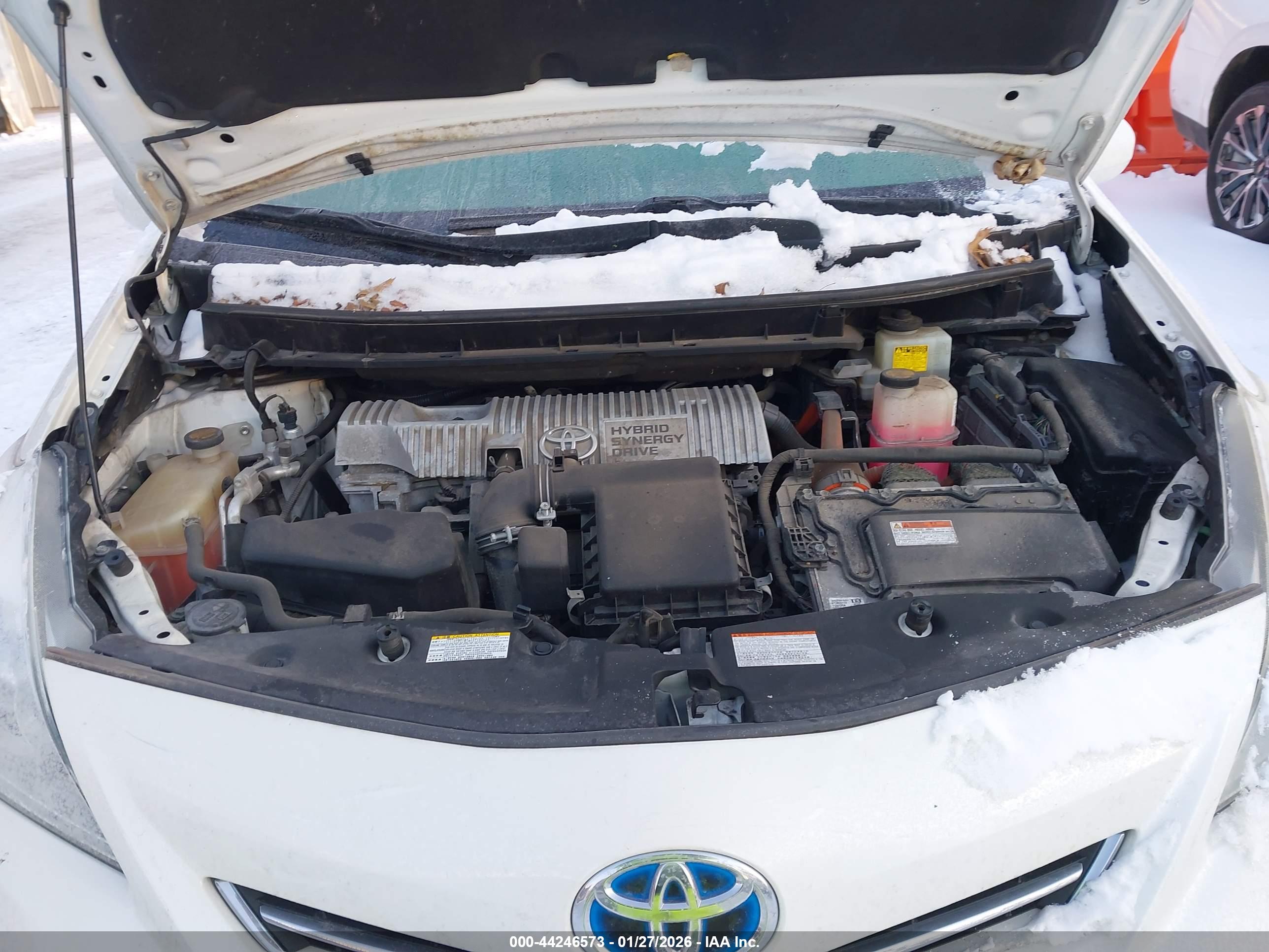 TOYOTA PRIUS image 10