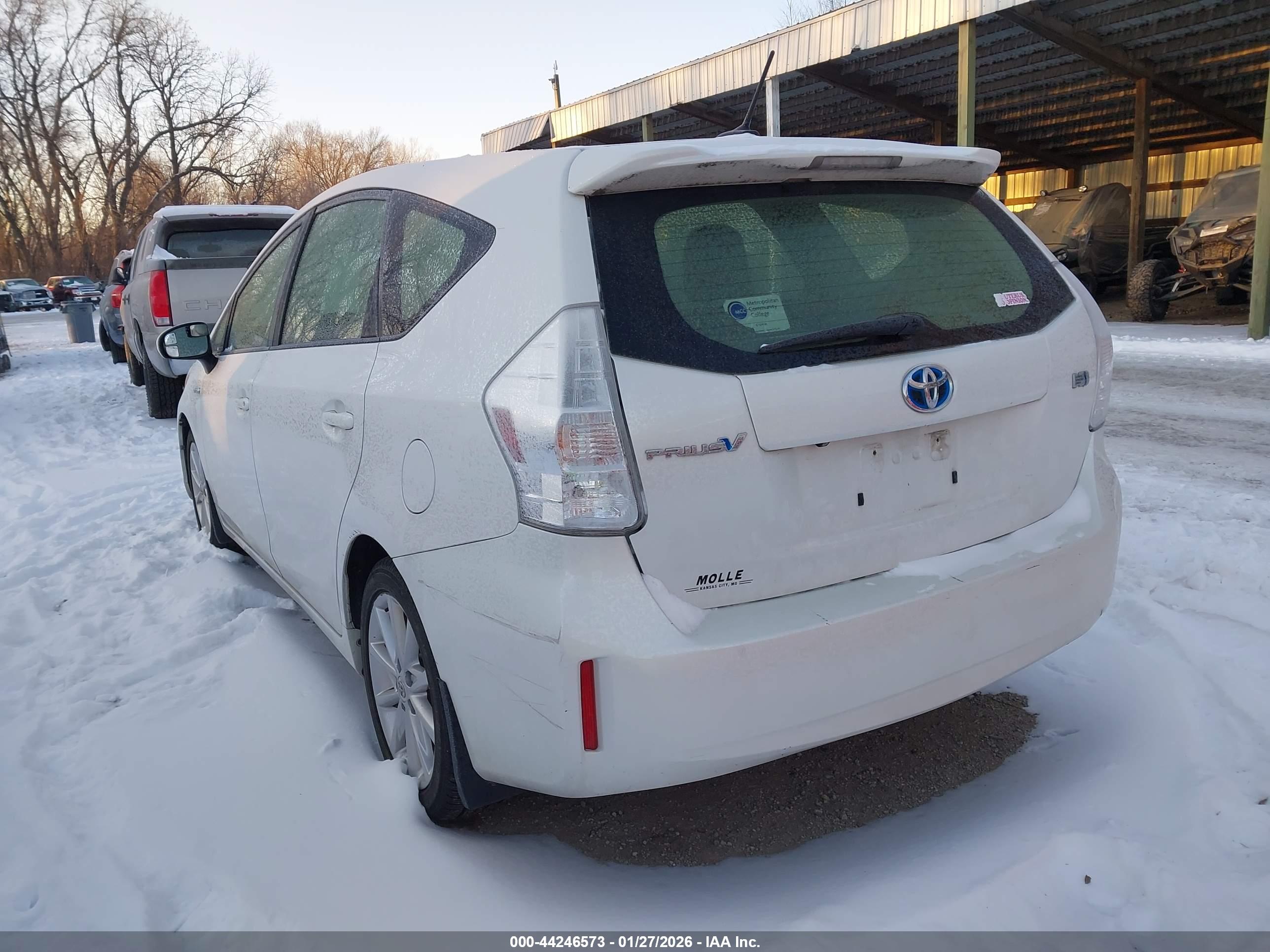 TOYOTA PRIUS image 3