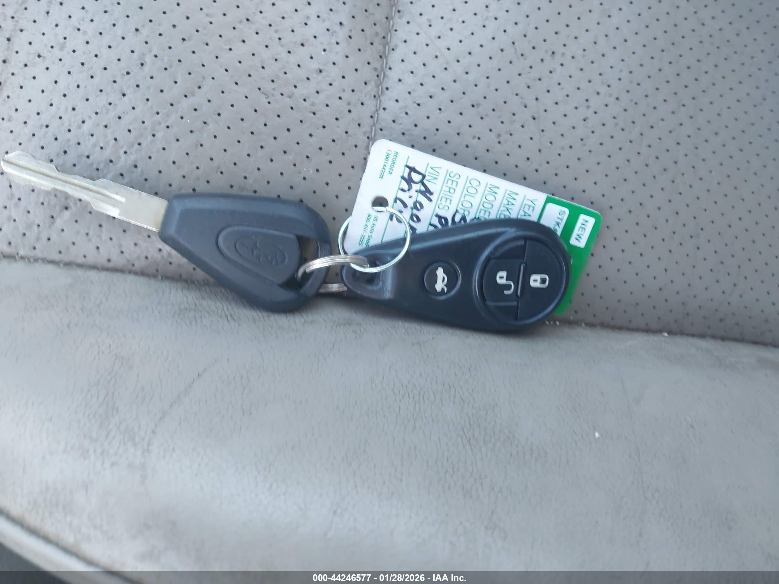 SUBARU OUTBACK image 11