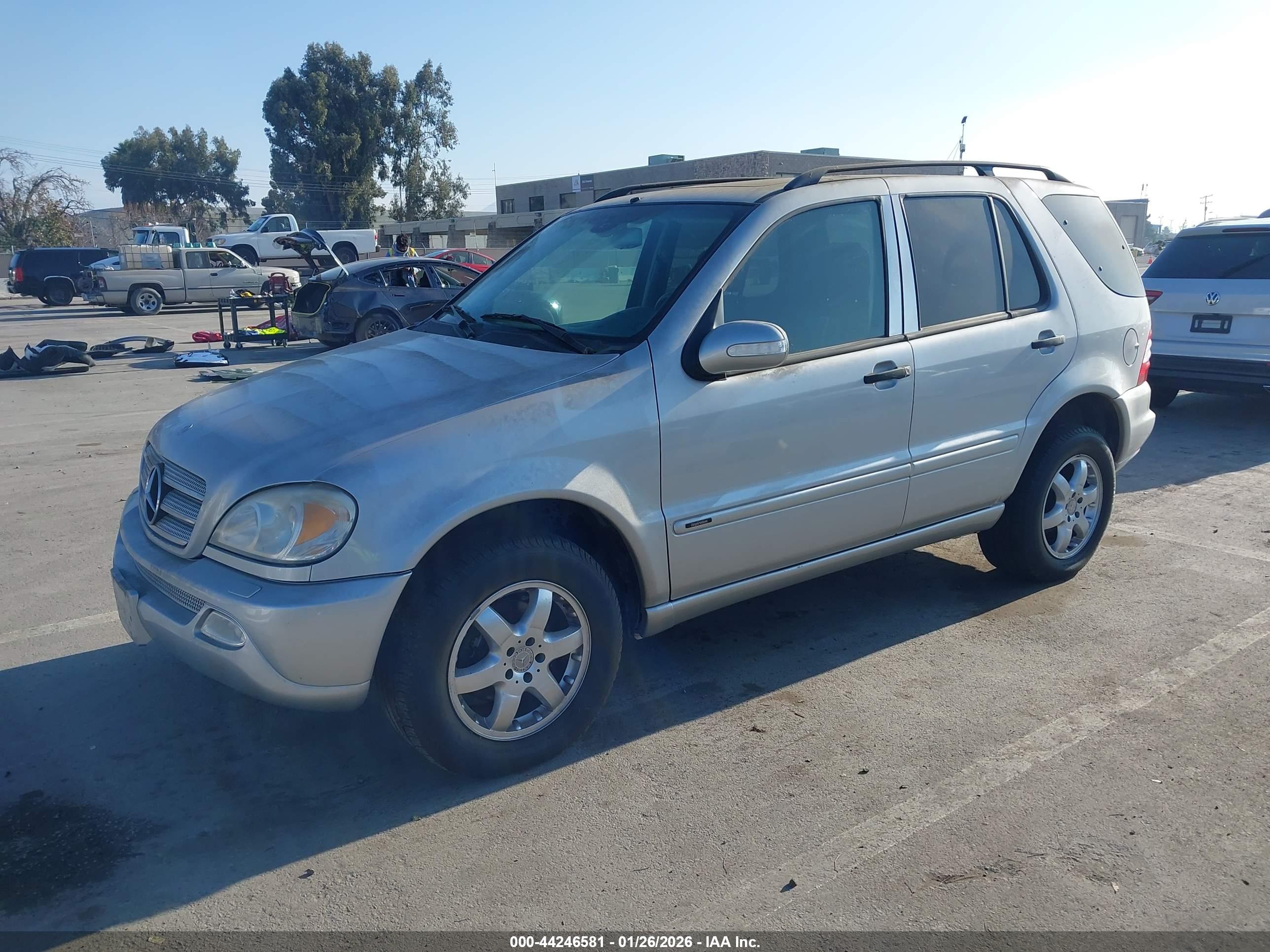 MERCEDES-BENZ ML image 2