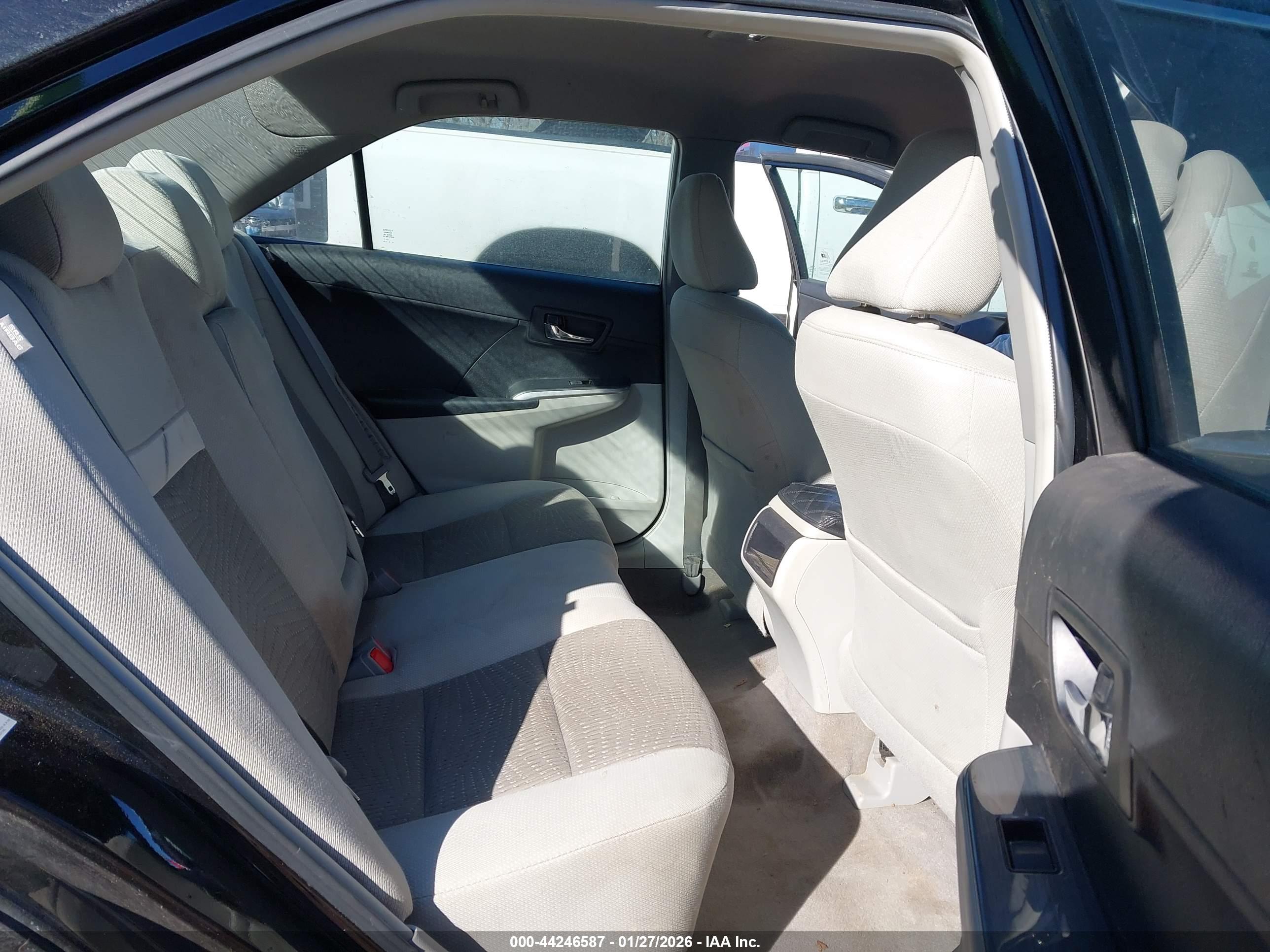 TOYOTA CAMRY image 8