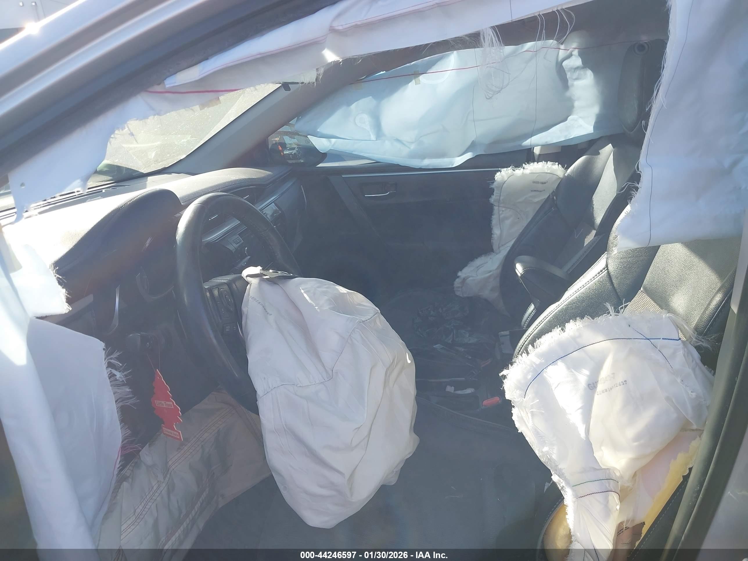 TOYOTA COROLLA image 5