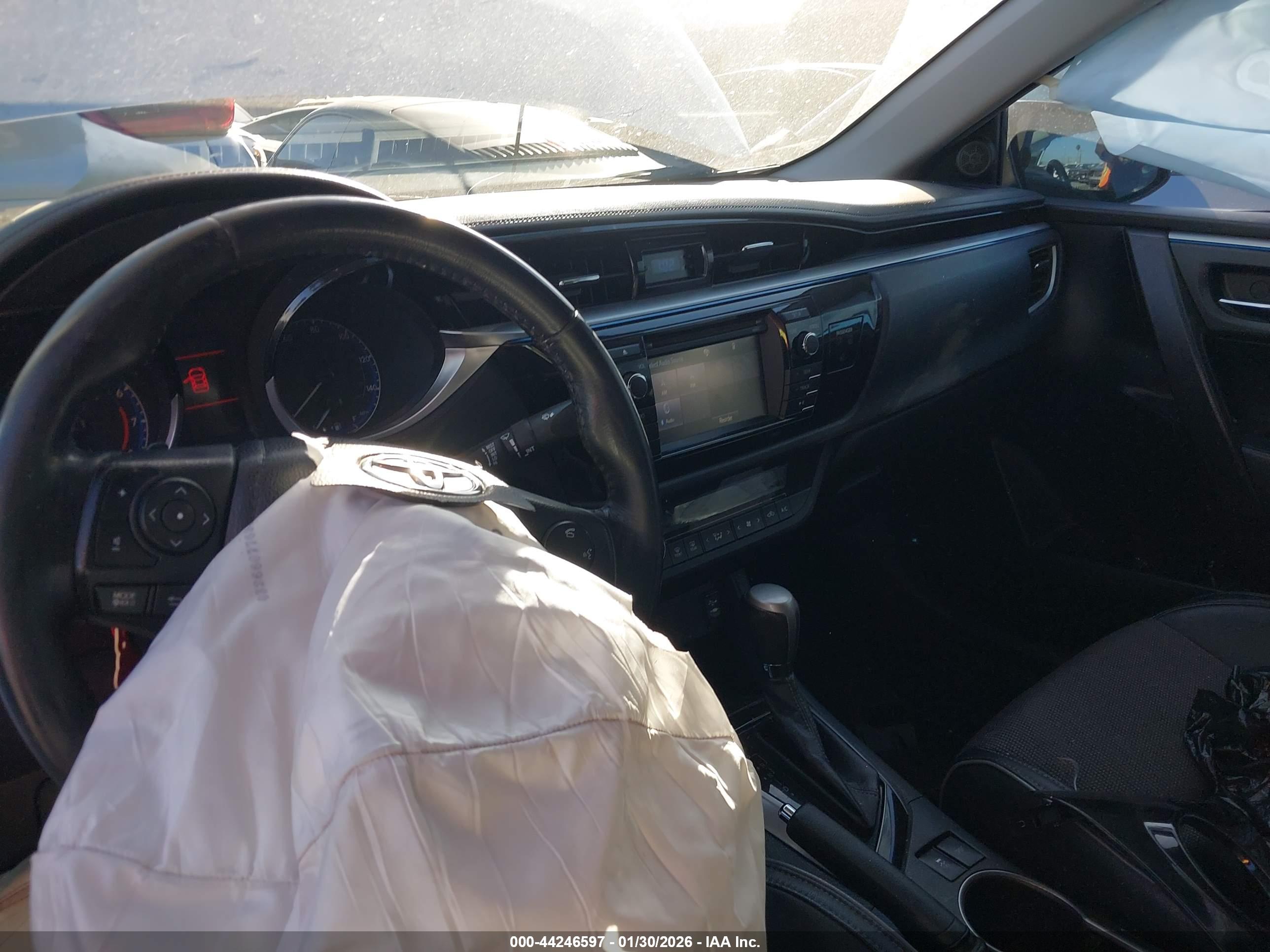 TOYOTA COROLLA image 8