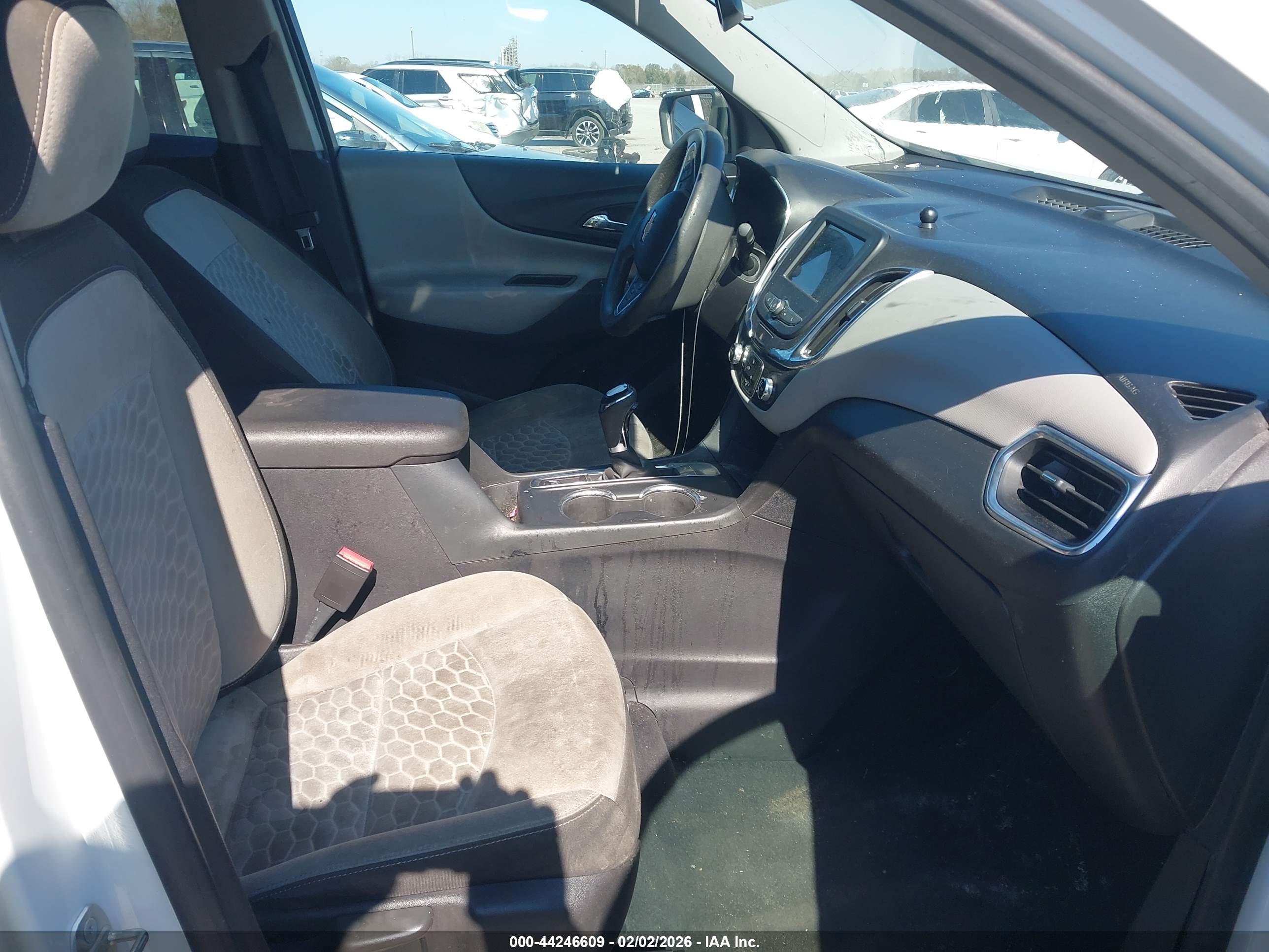 CHEVROLET EQUINOX image 5