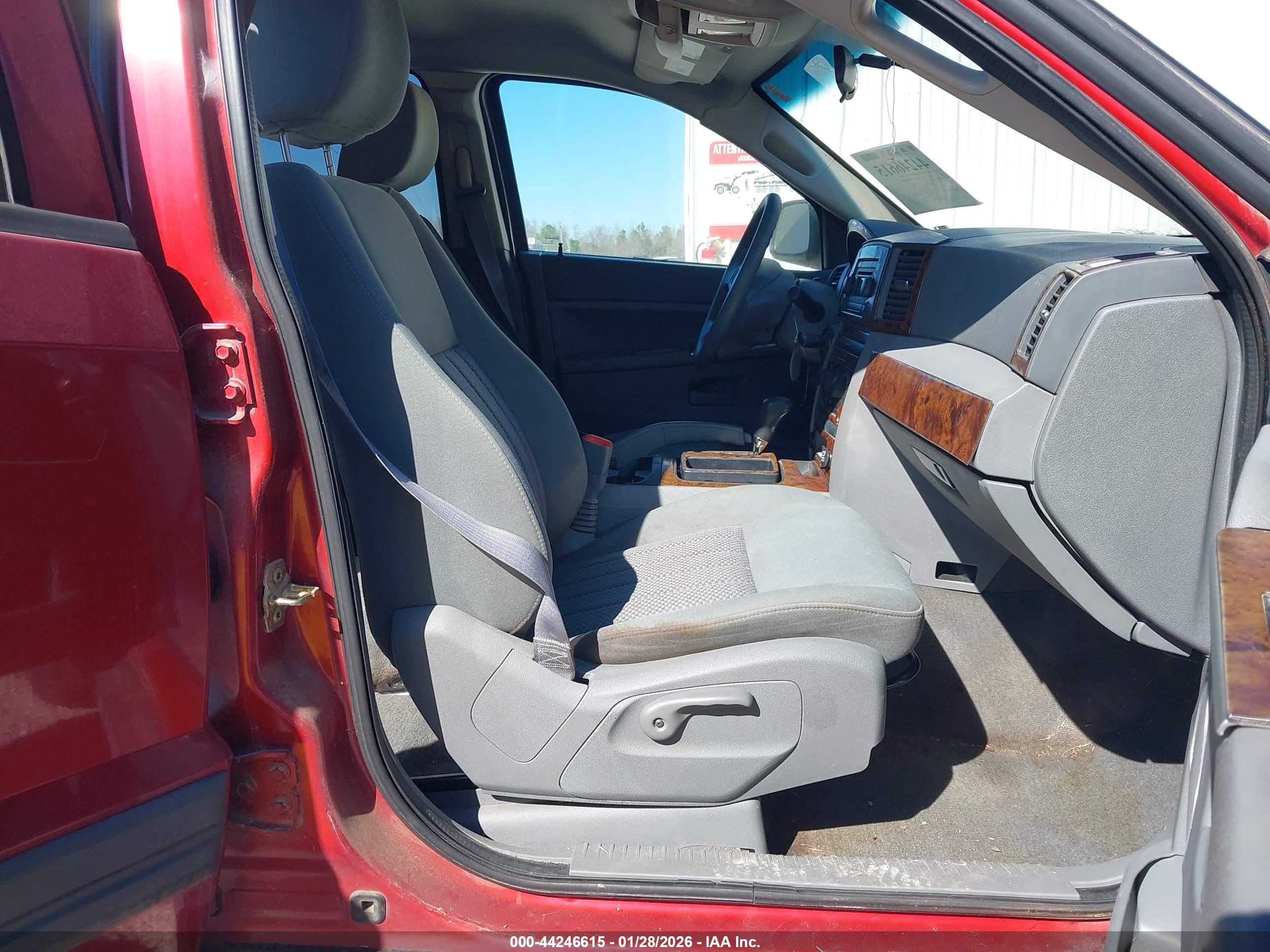 JEEP GRAND image 5