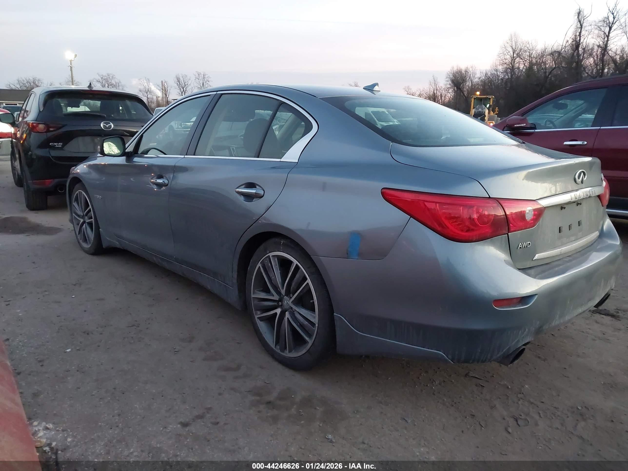 INFINITI Q50 image 3