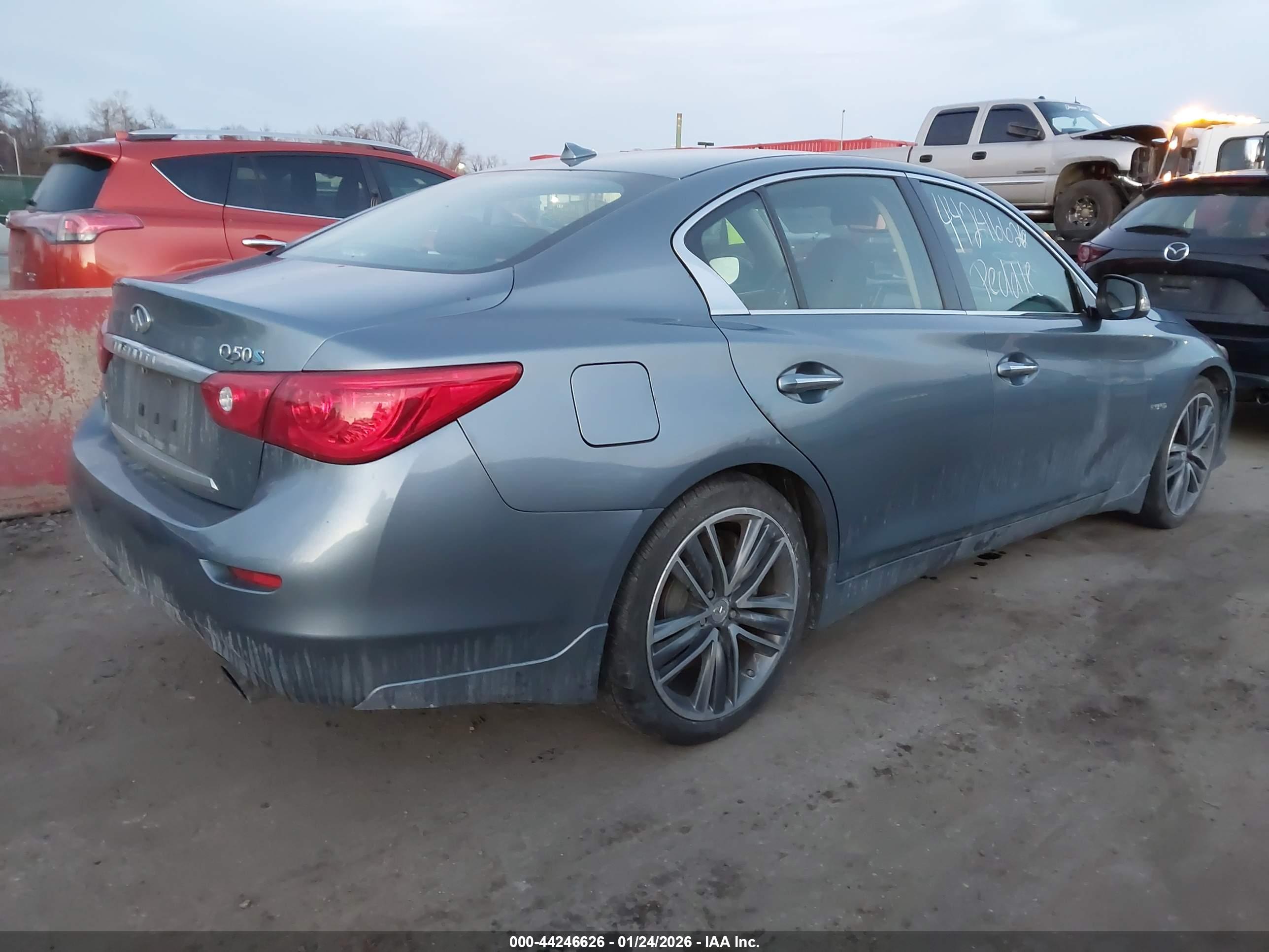 INFINITI Q50 image 4