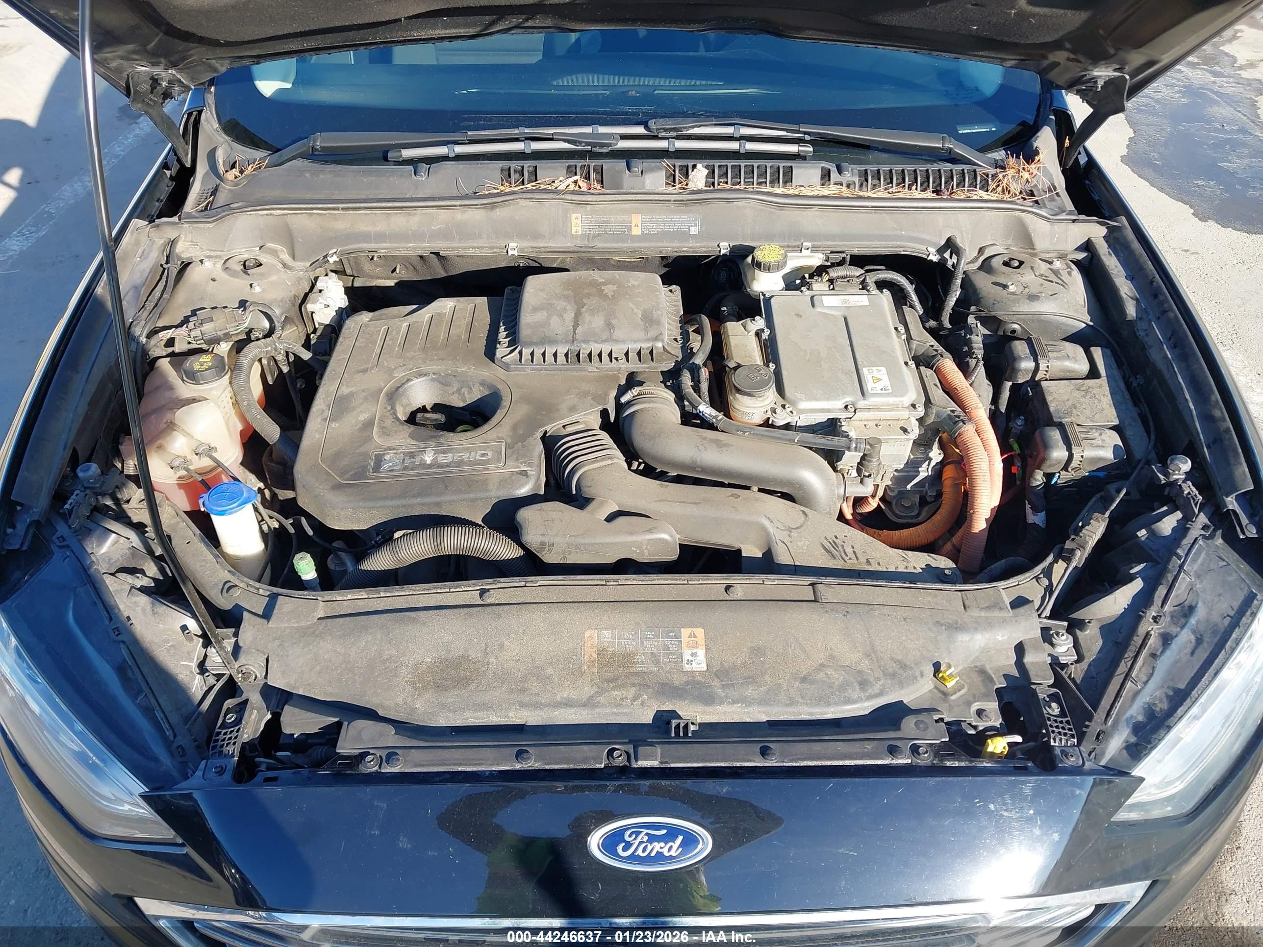 FORD FUSION image 10