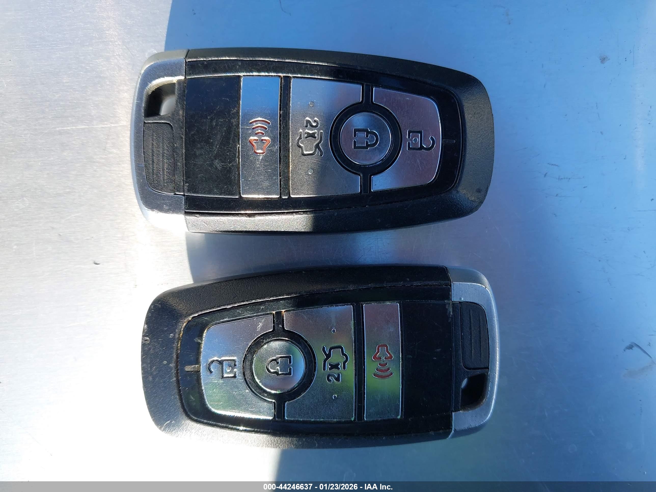FORD FUSION image 11