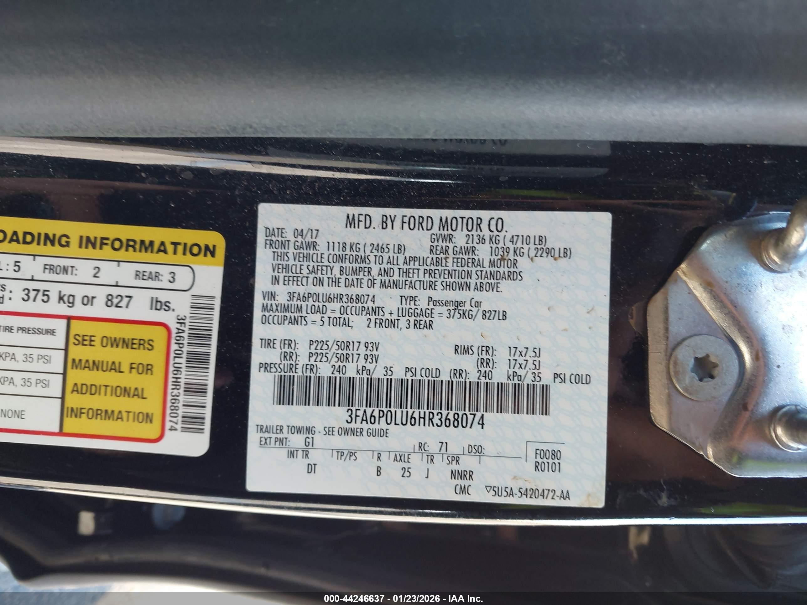 FORD FUSION image 9
