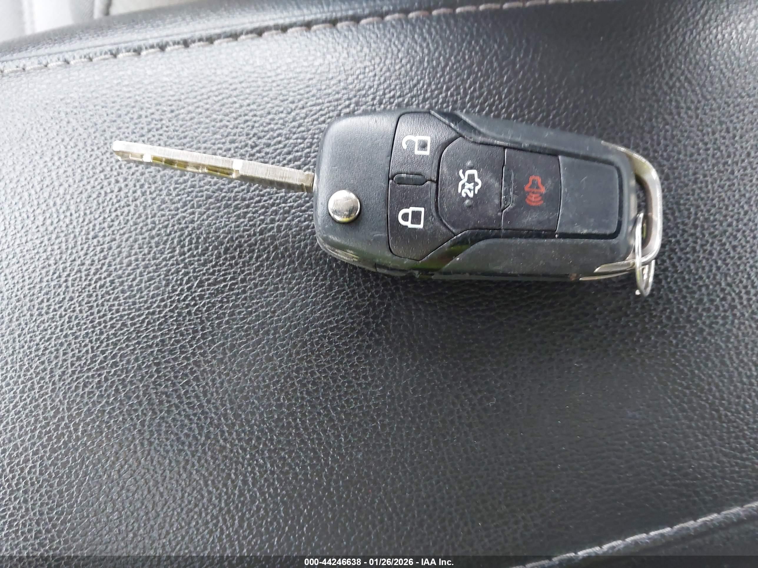 FORD FUSION image 11
