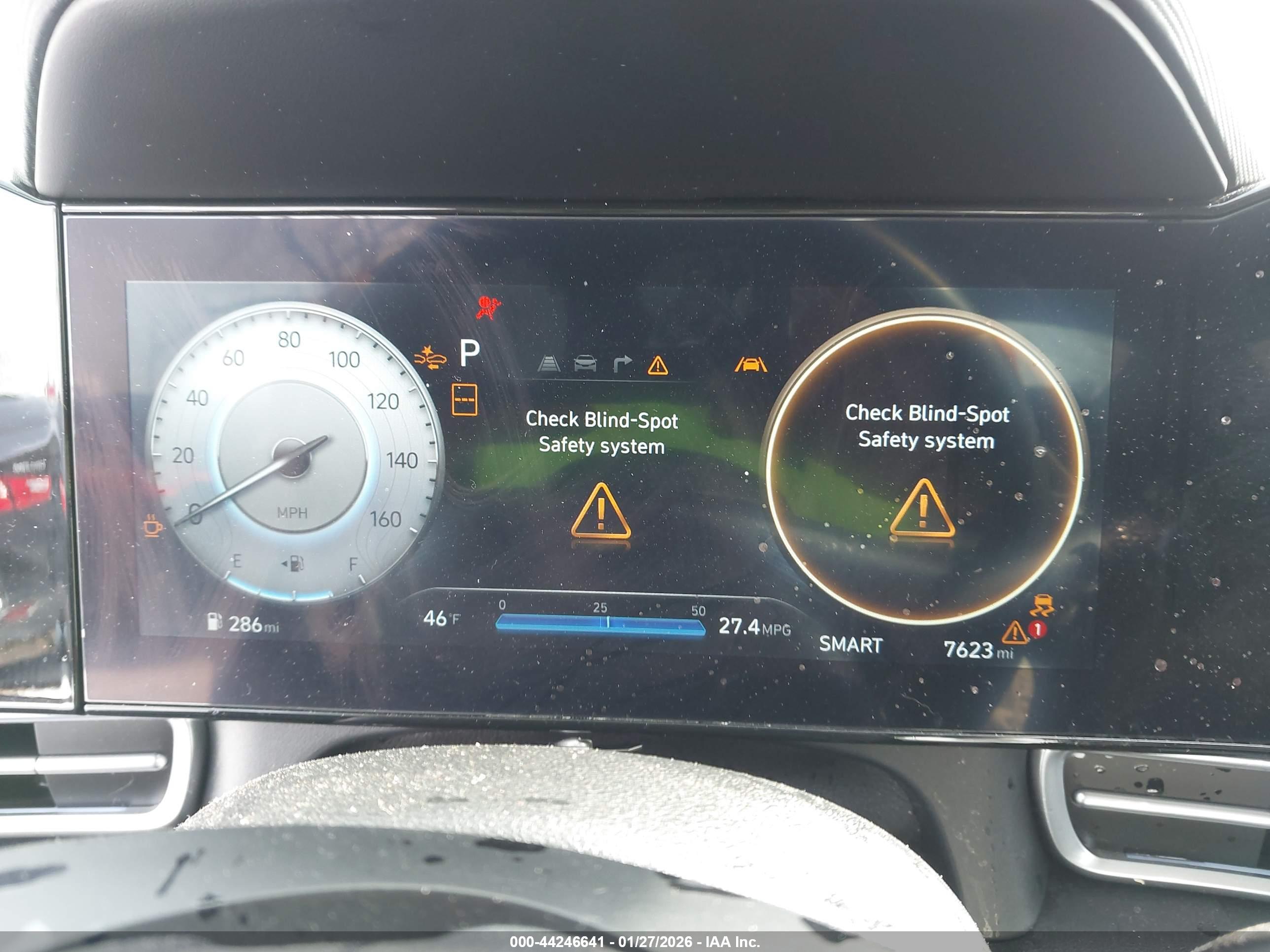 HYUNDAI ELANTRA image 7