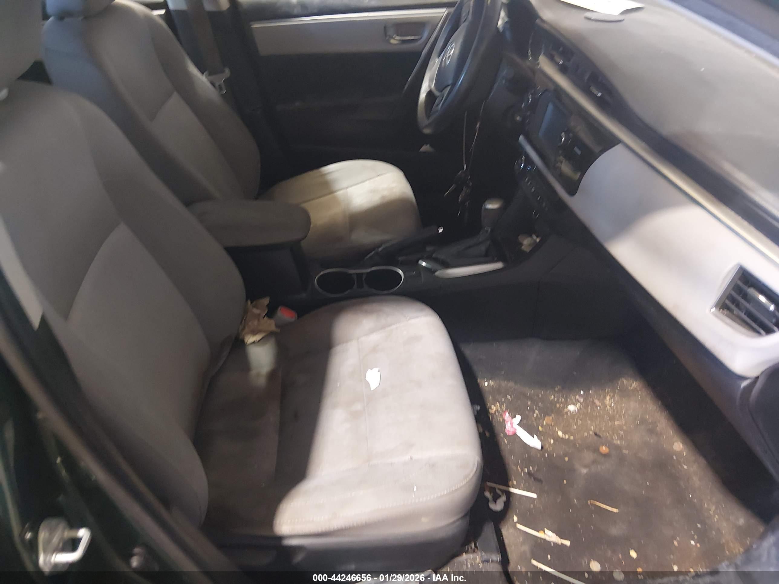 TOYOTA COROLLA image 5