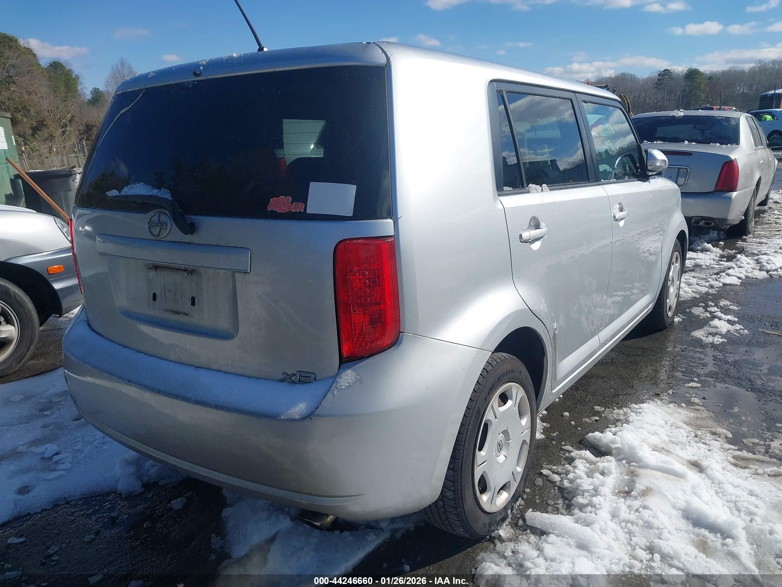 SCION XB image 4