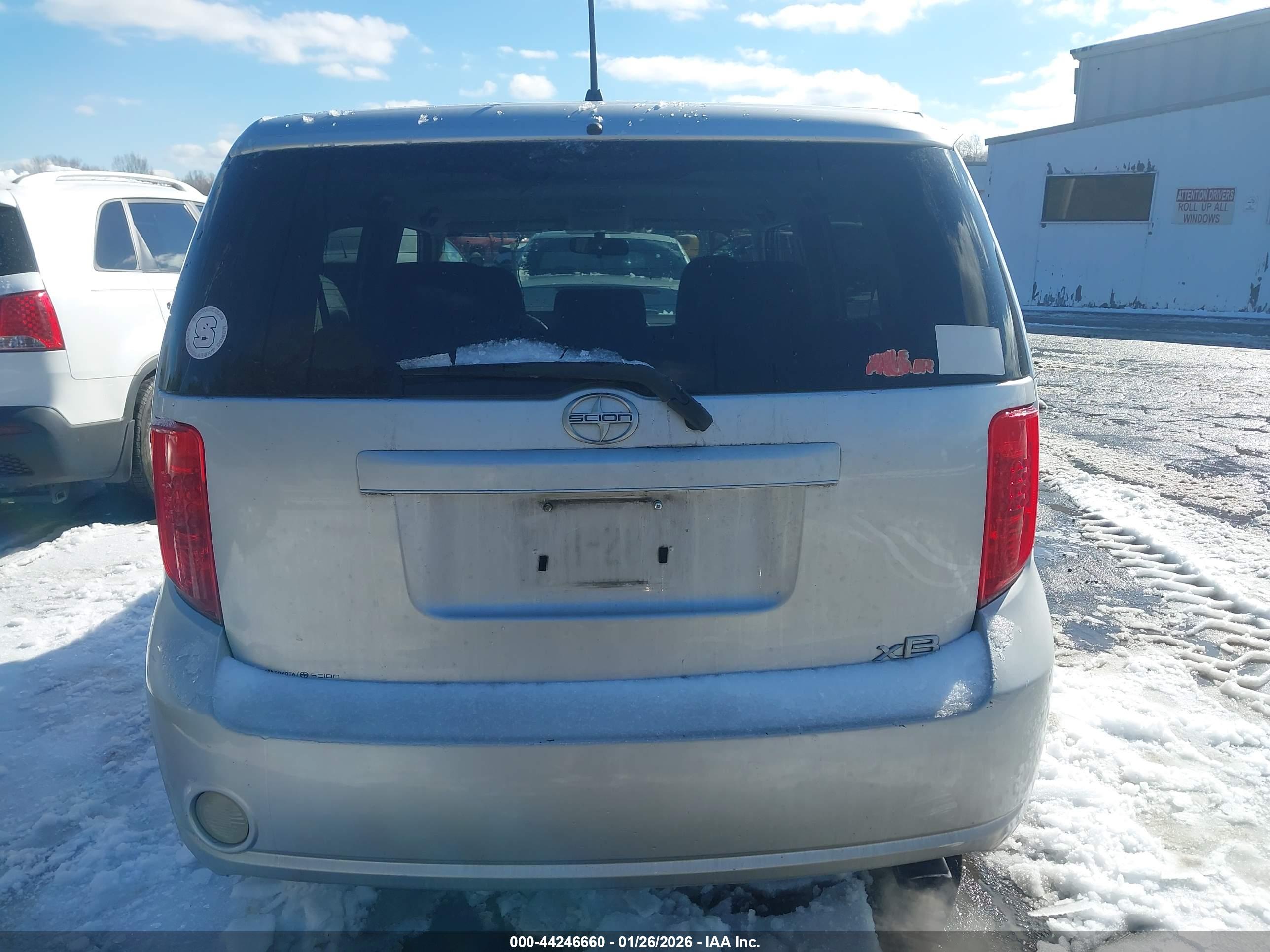 SCION XB image 6