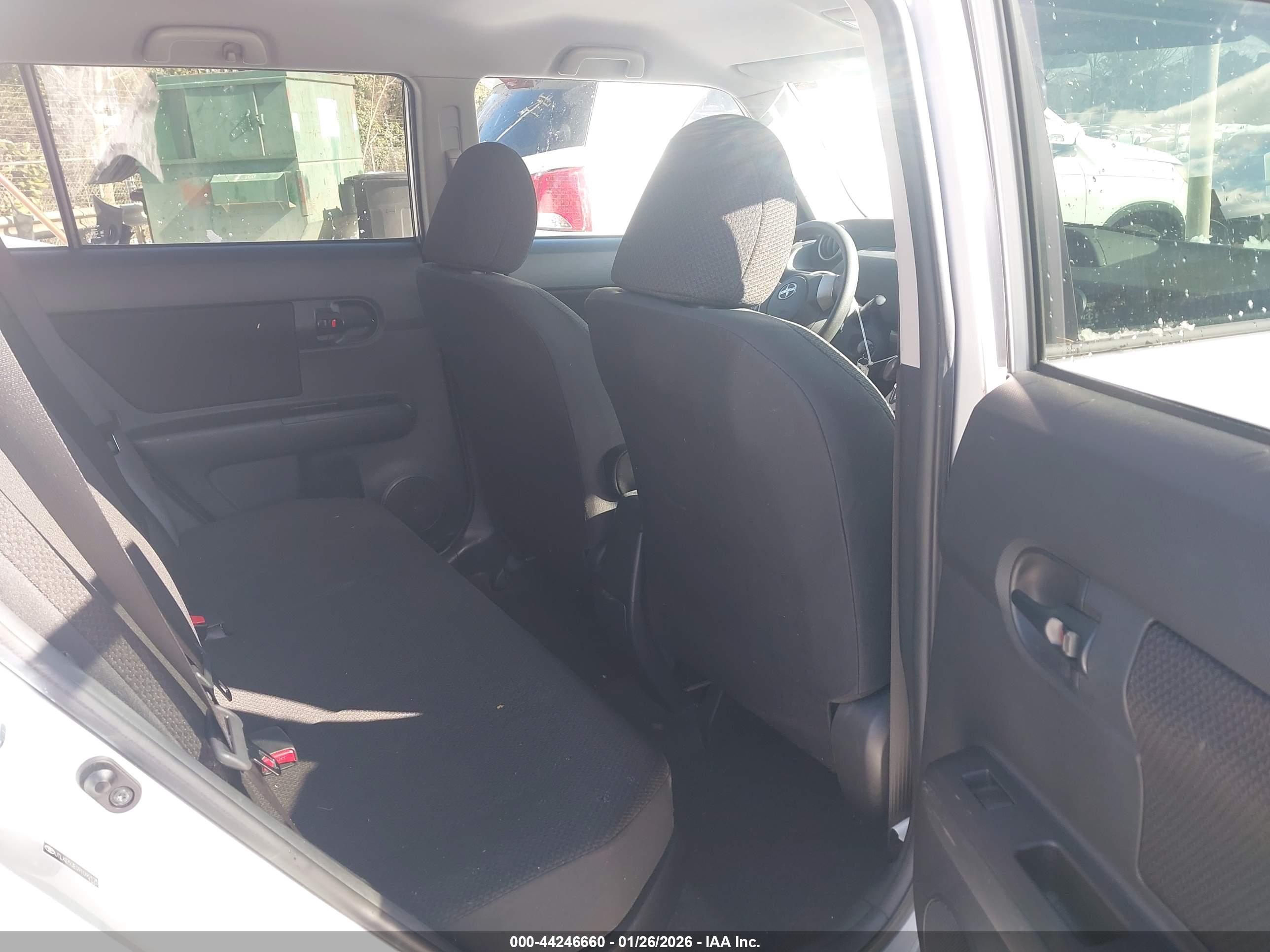 SCION XB image 8