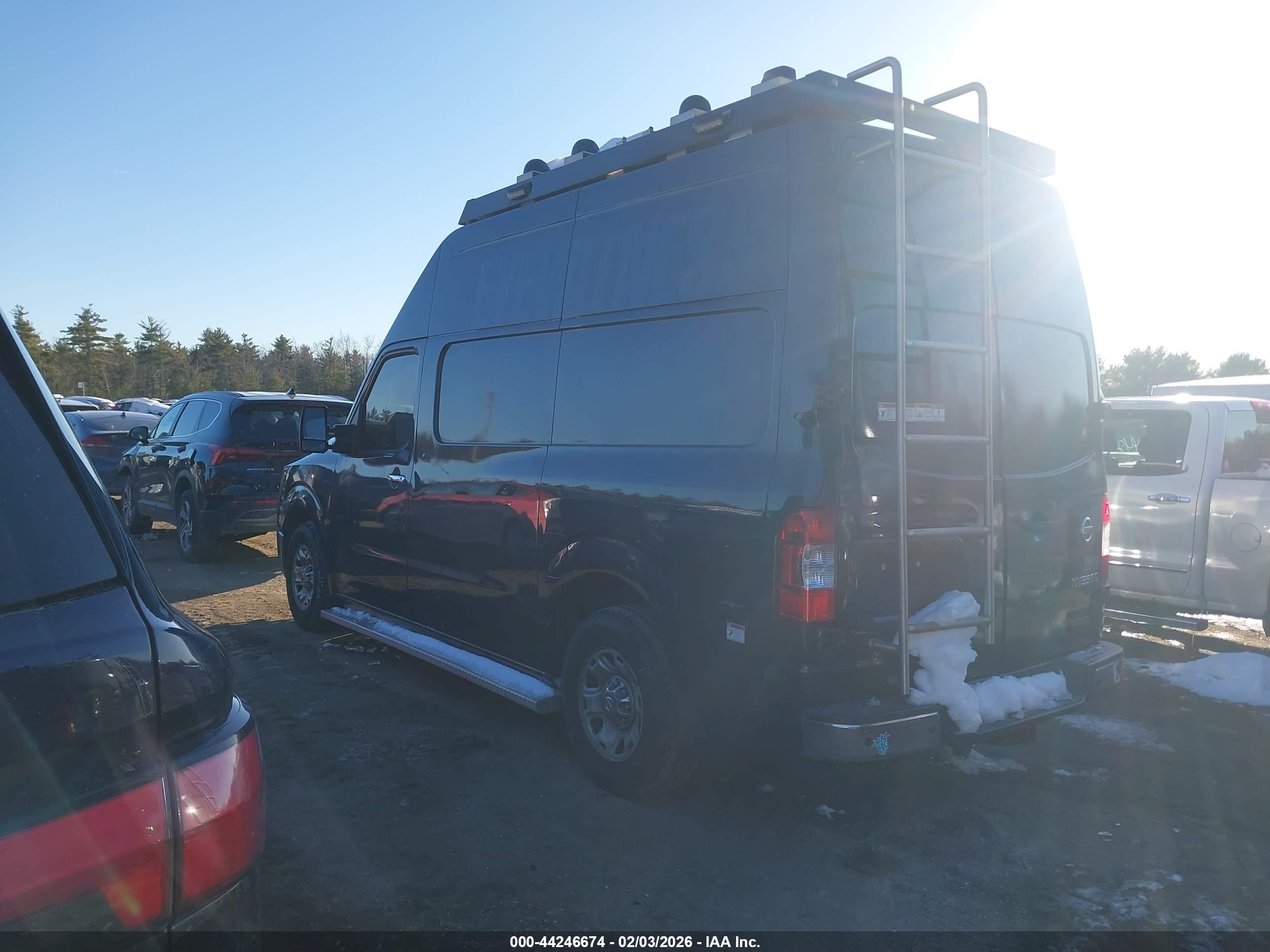 NISSAN NV image 3