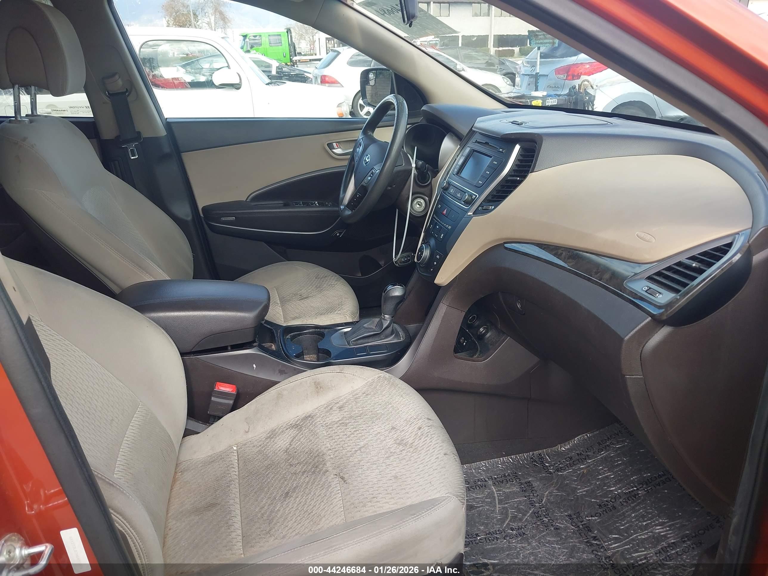 HYUNDAI SANTA image 5