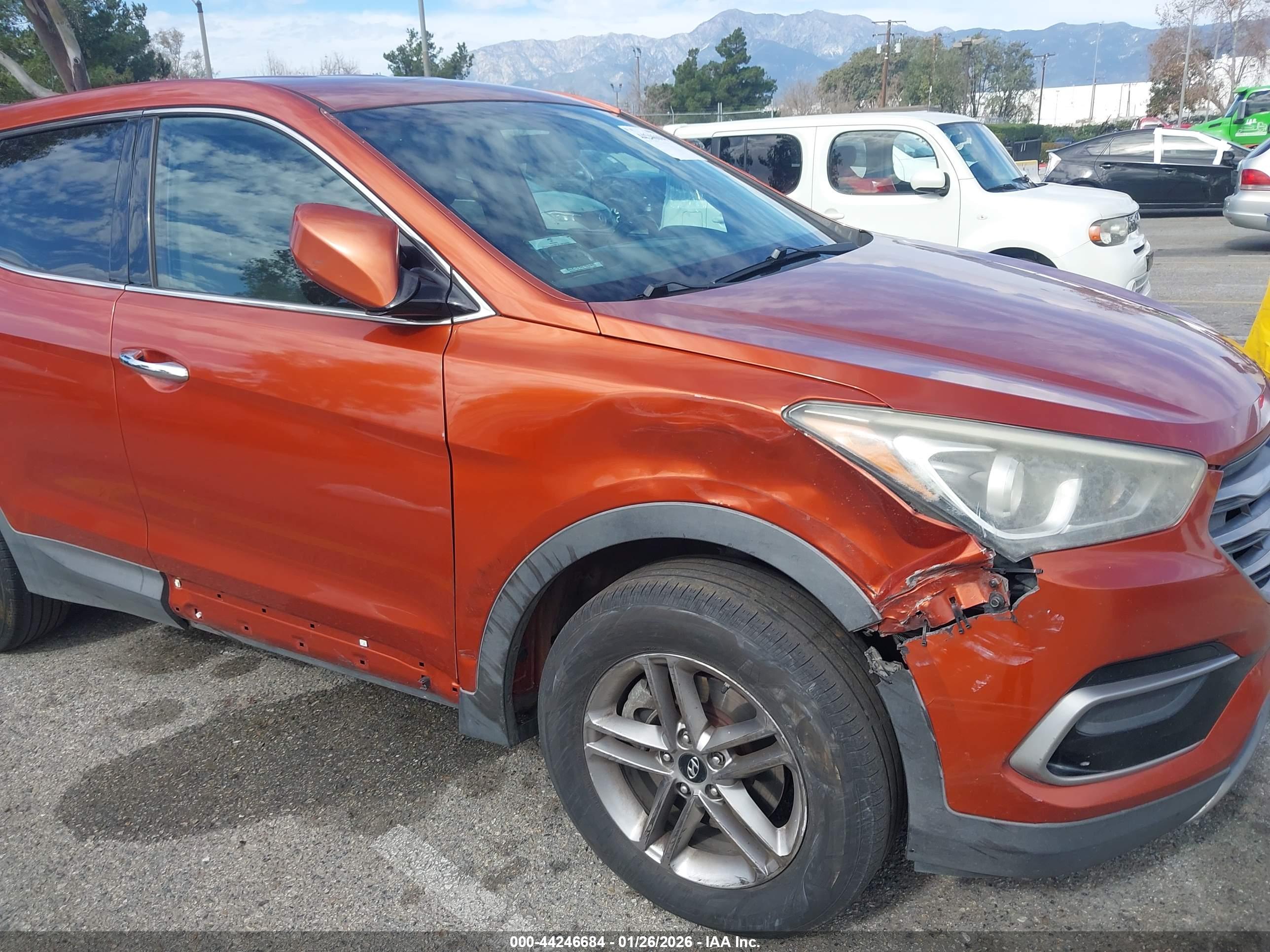 HYUNDAI SANTA image 6