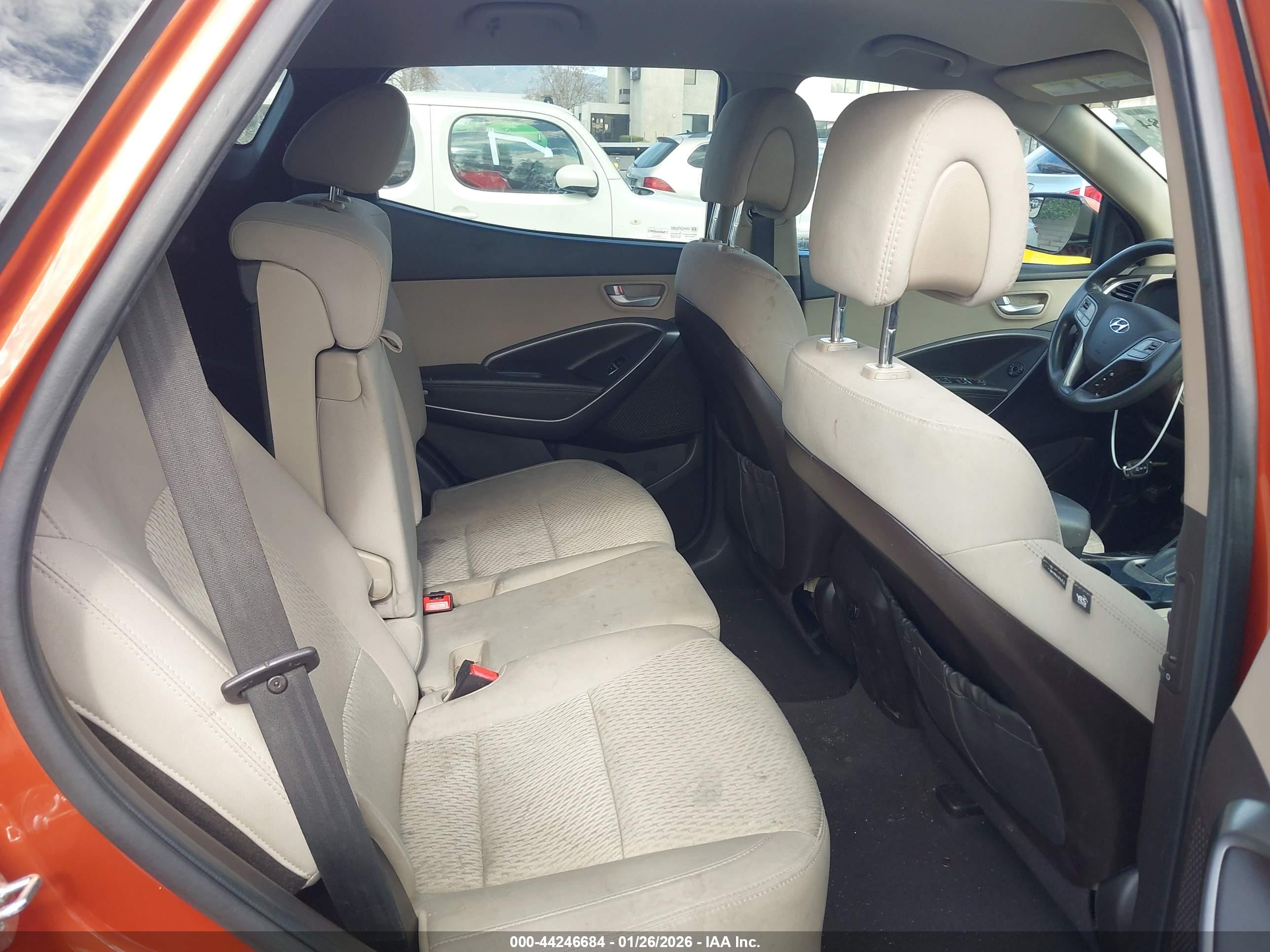 HYUNDAI SANTA image 8