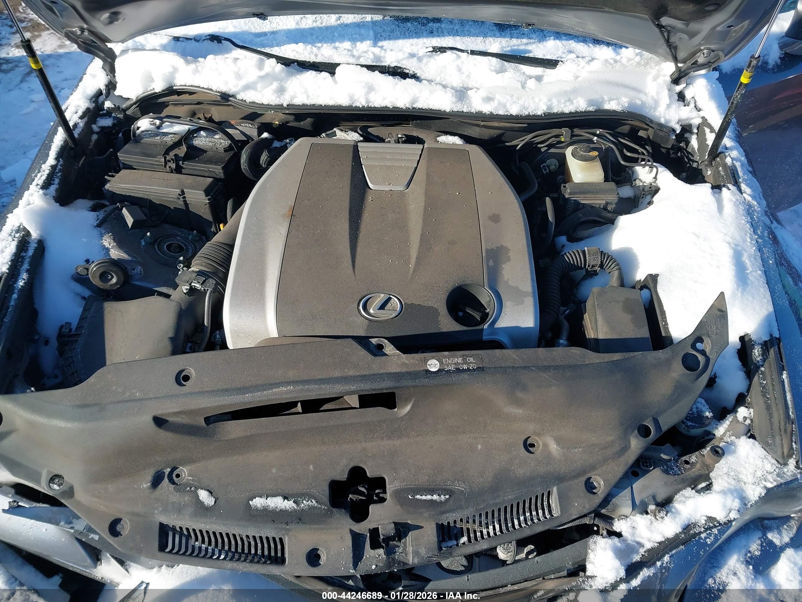 LEXUS IS image 10