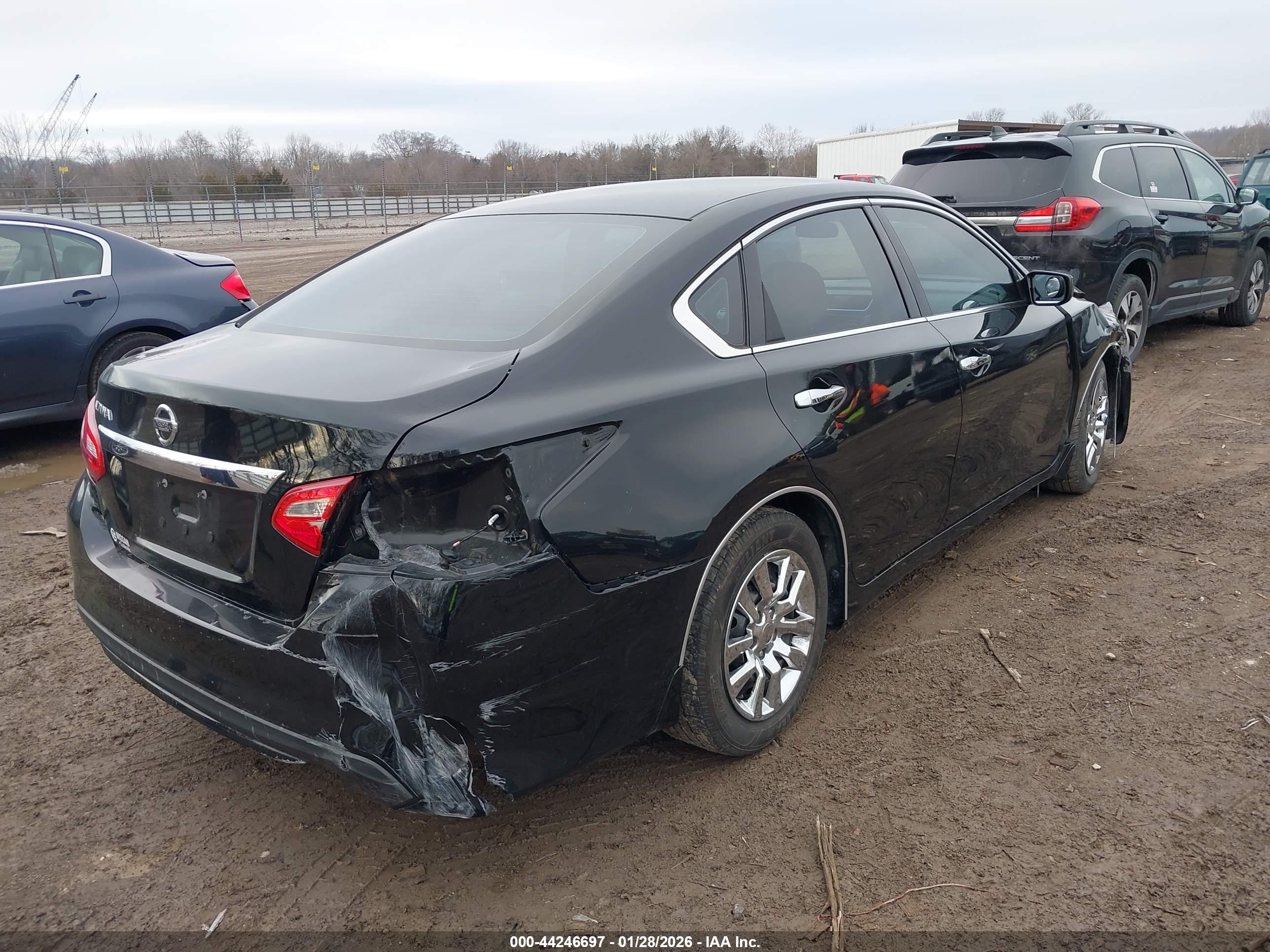 NISSAN ALTIMA image 4