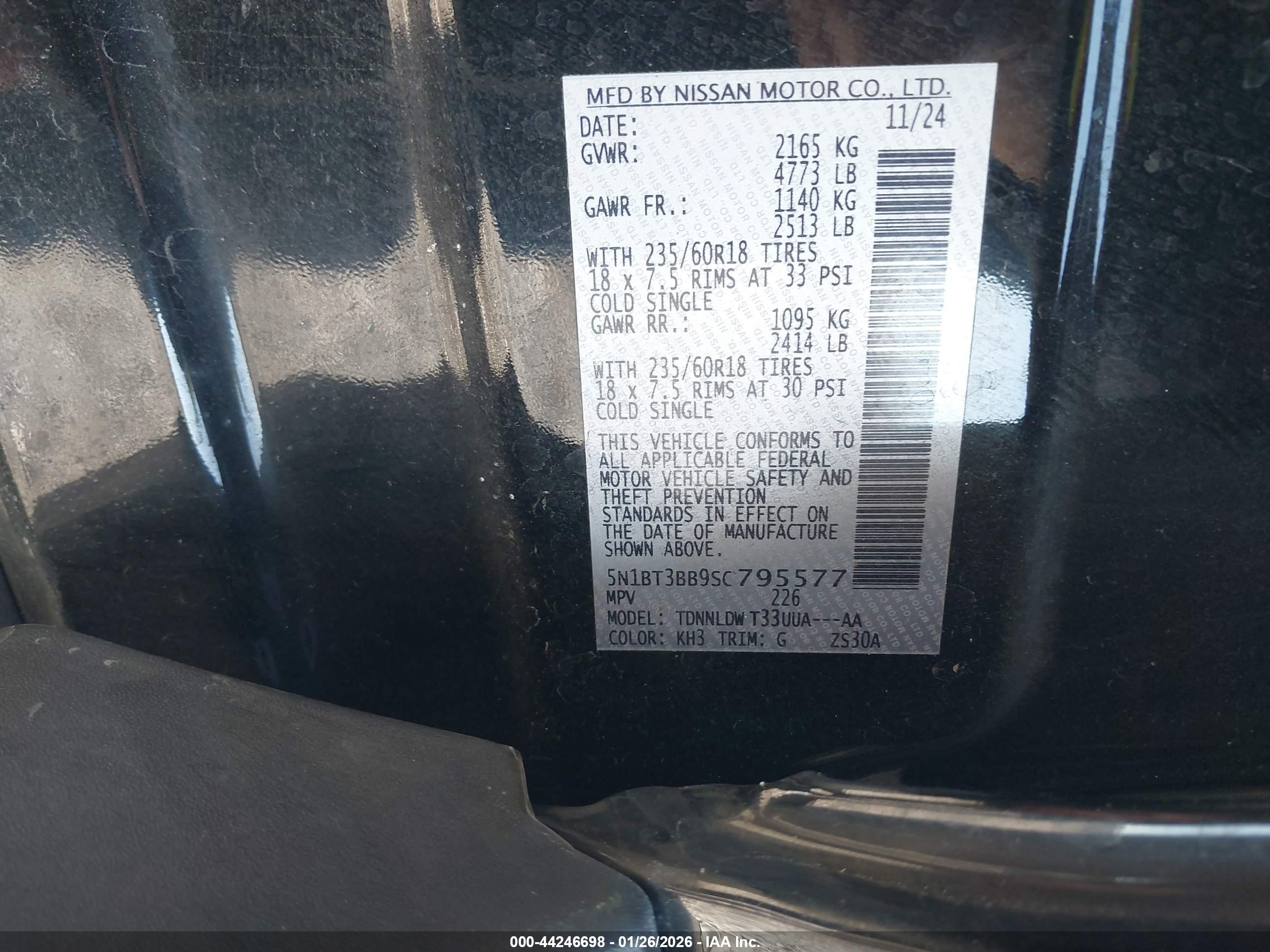 NISSAN ROGUE image 9
