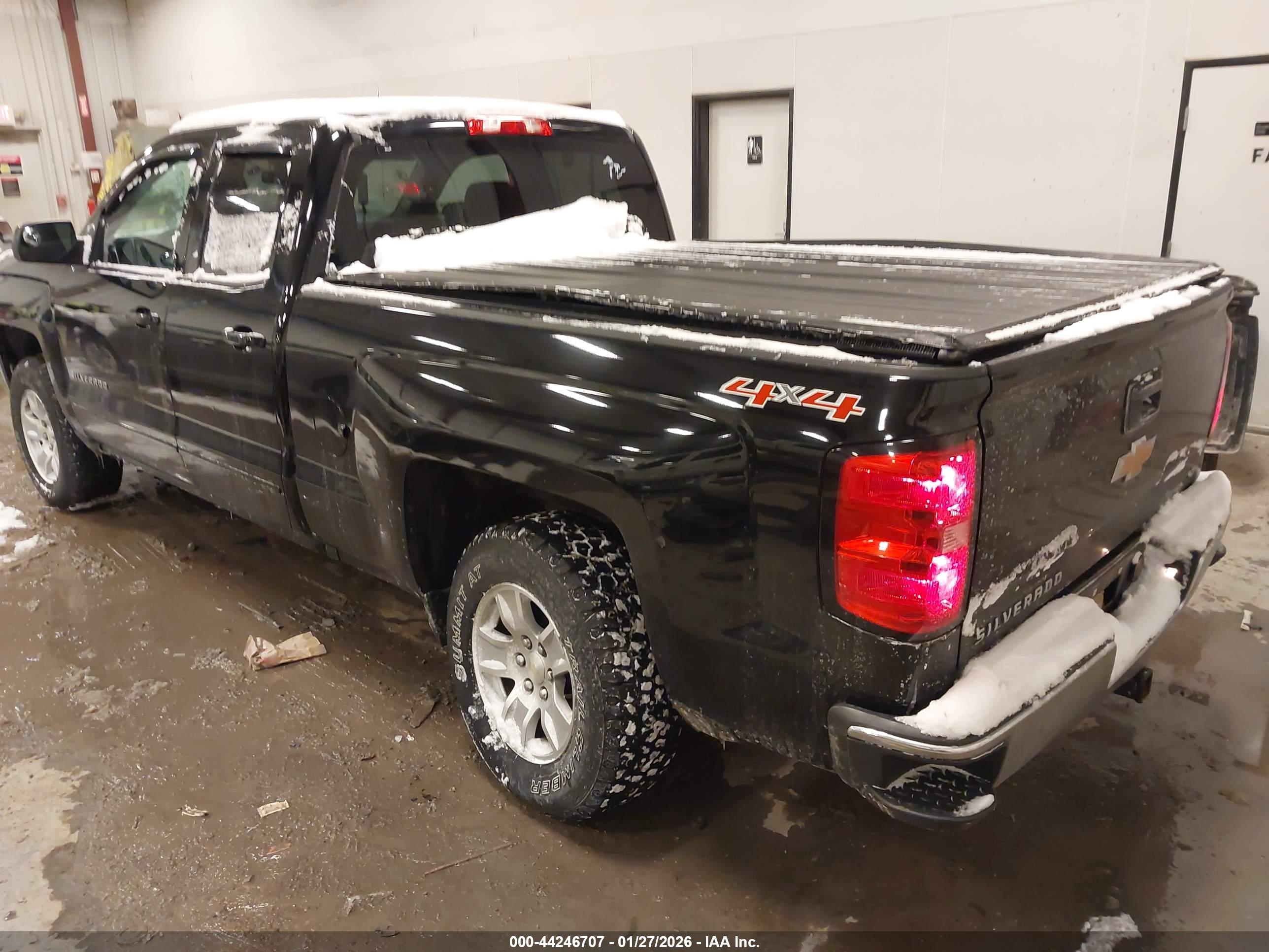 CHEVROLET SILVERADO image 3