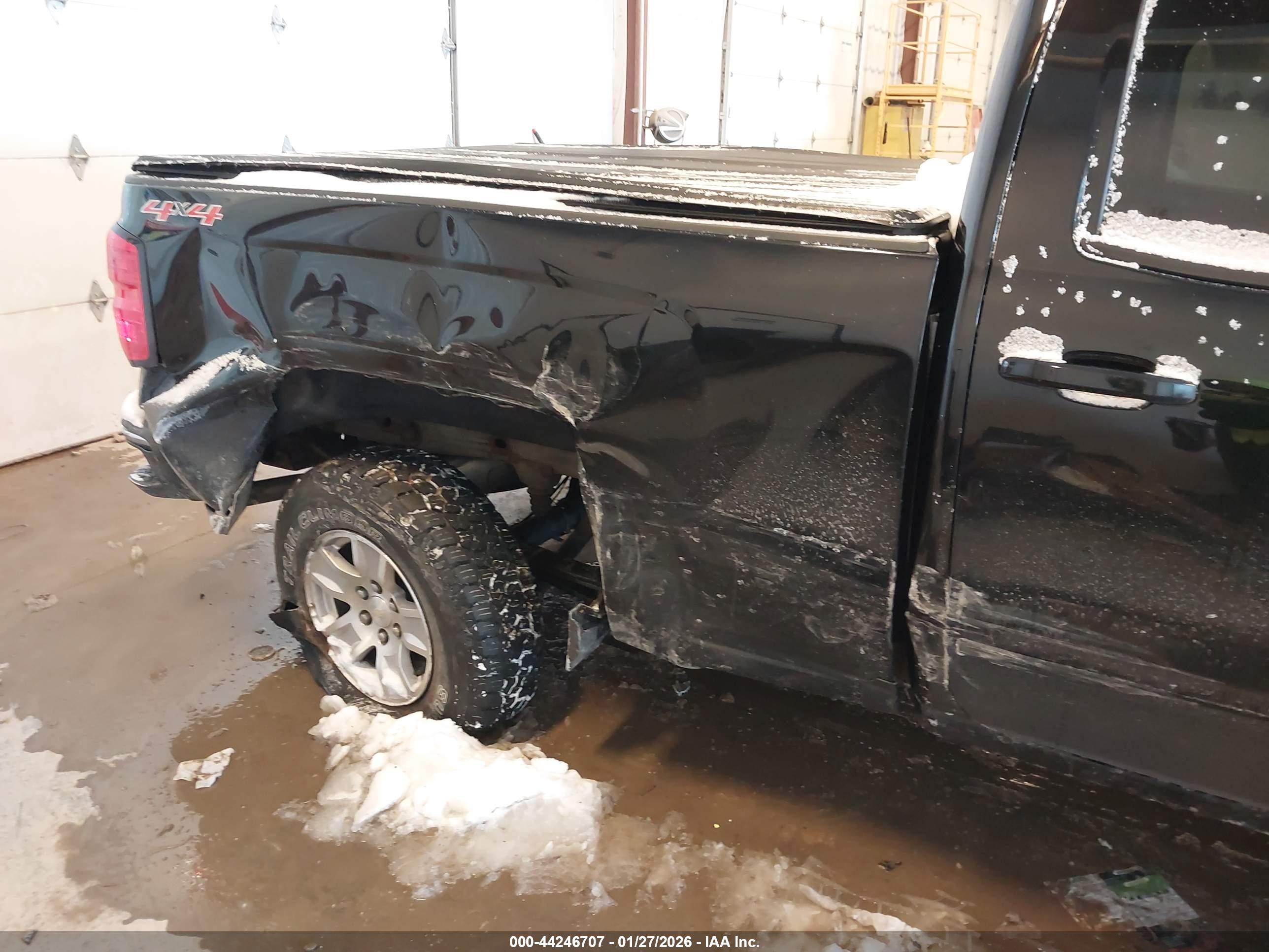 CHEVROLET SILVERADO image 6