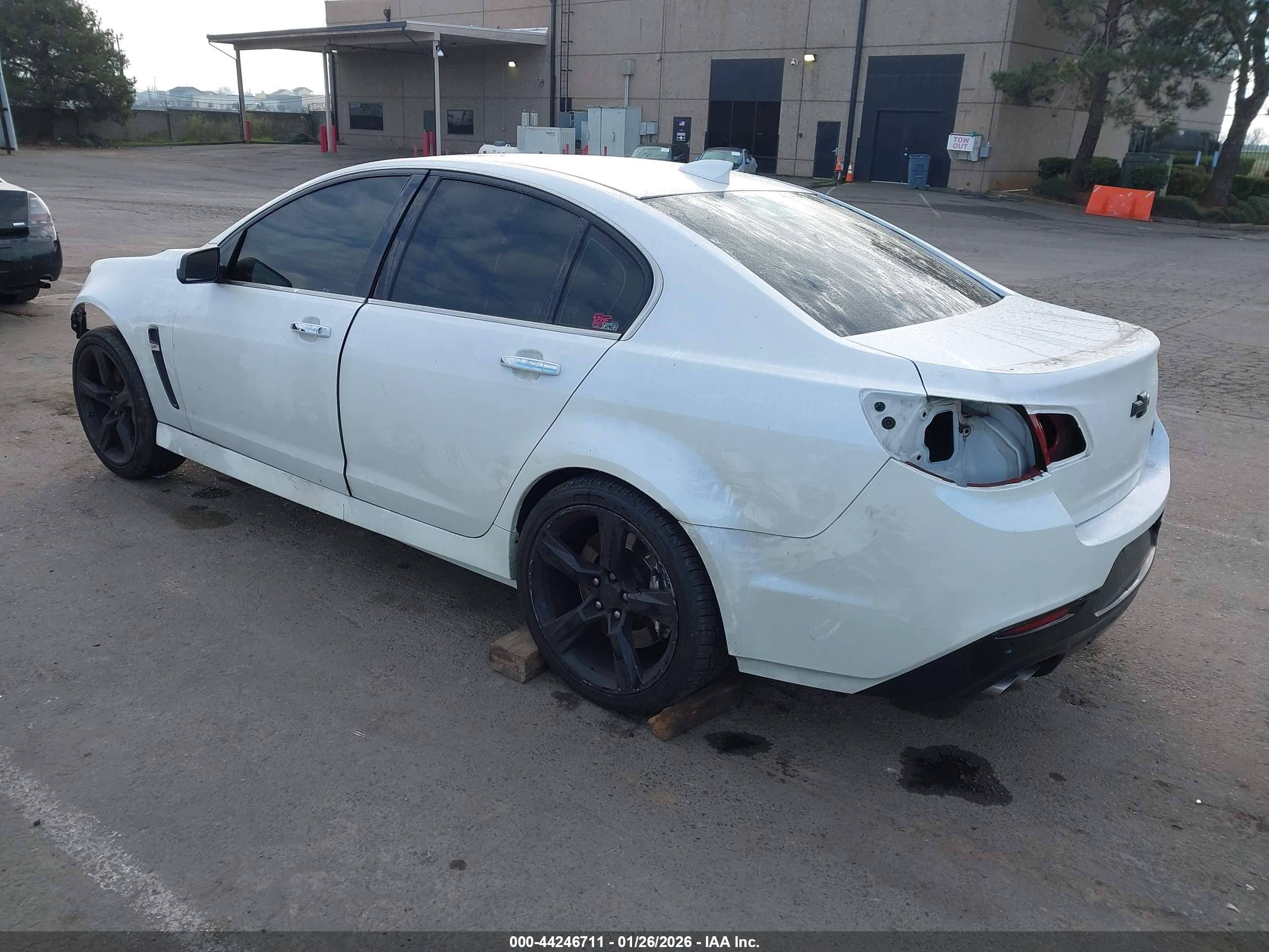 CHEVROLET SS image 3