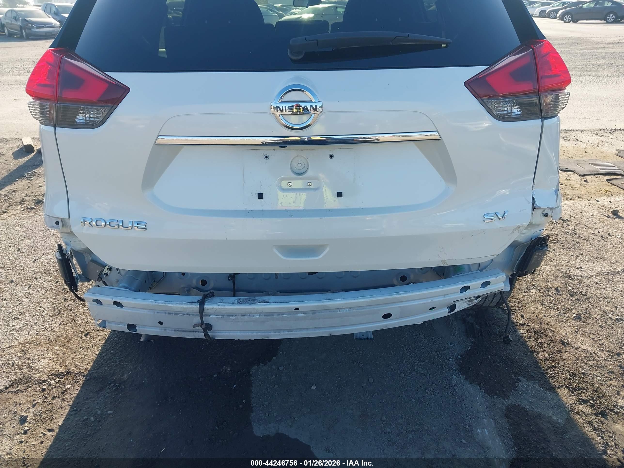 NISSAN ROGUE image 6