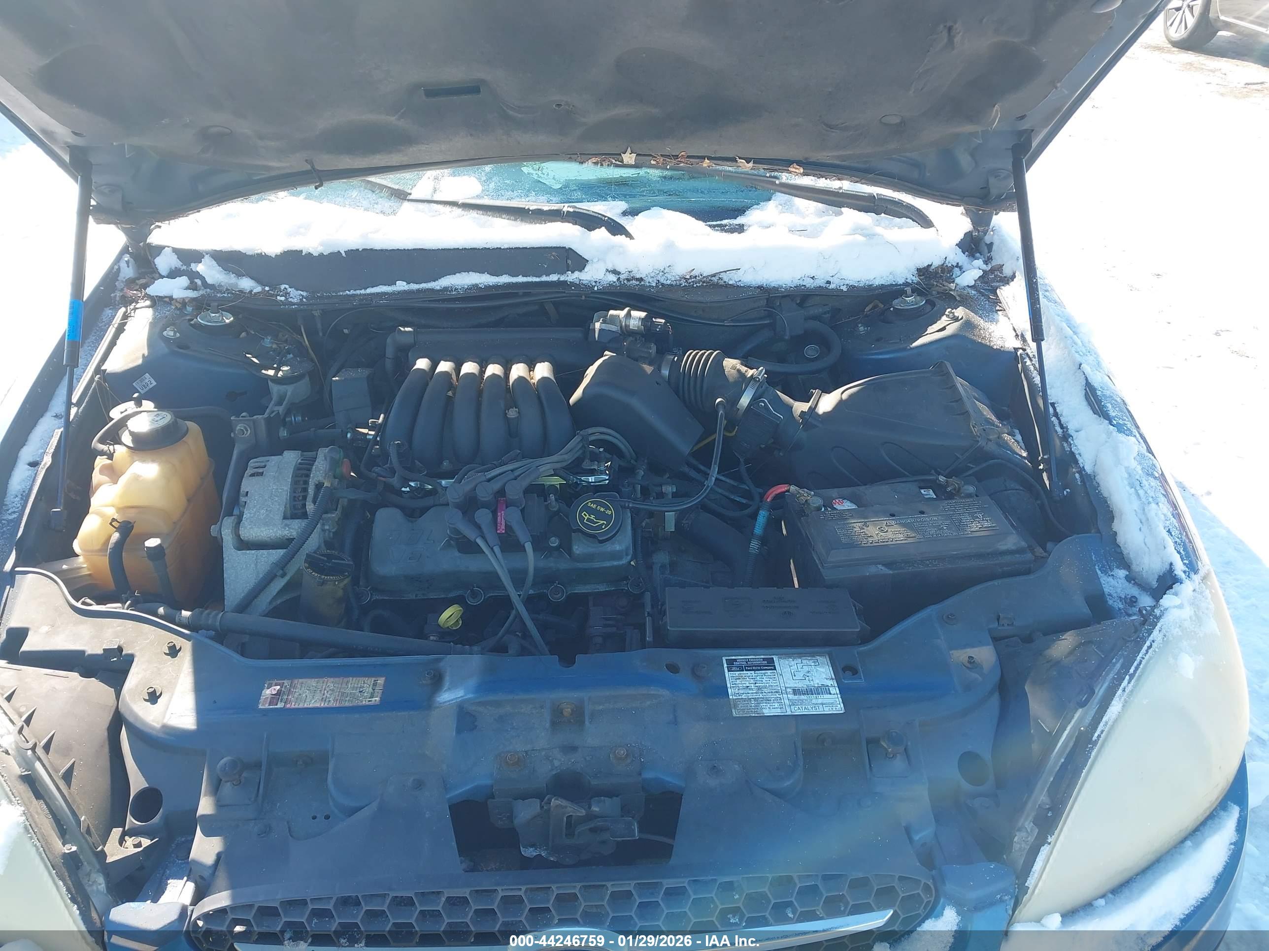 FORD TAURUS image 10