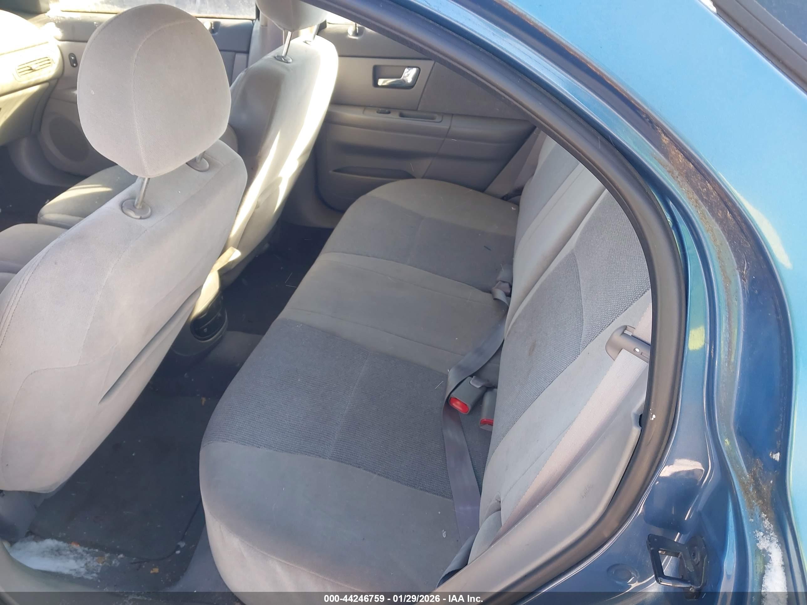 FORD TAURUS image 8