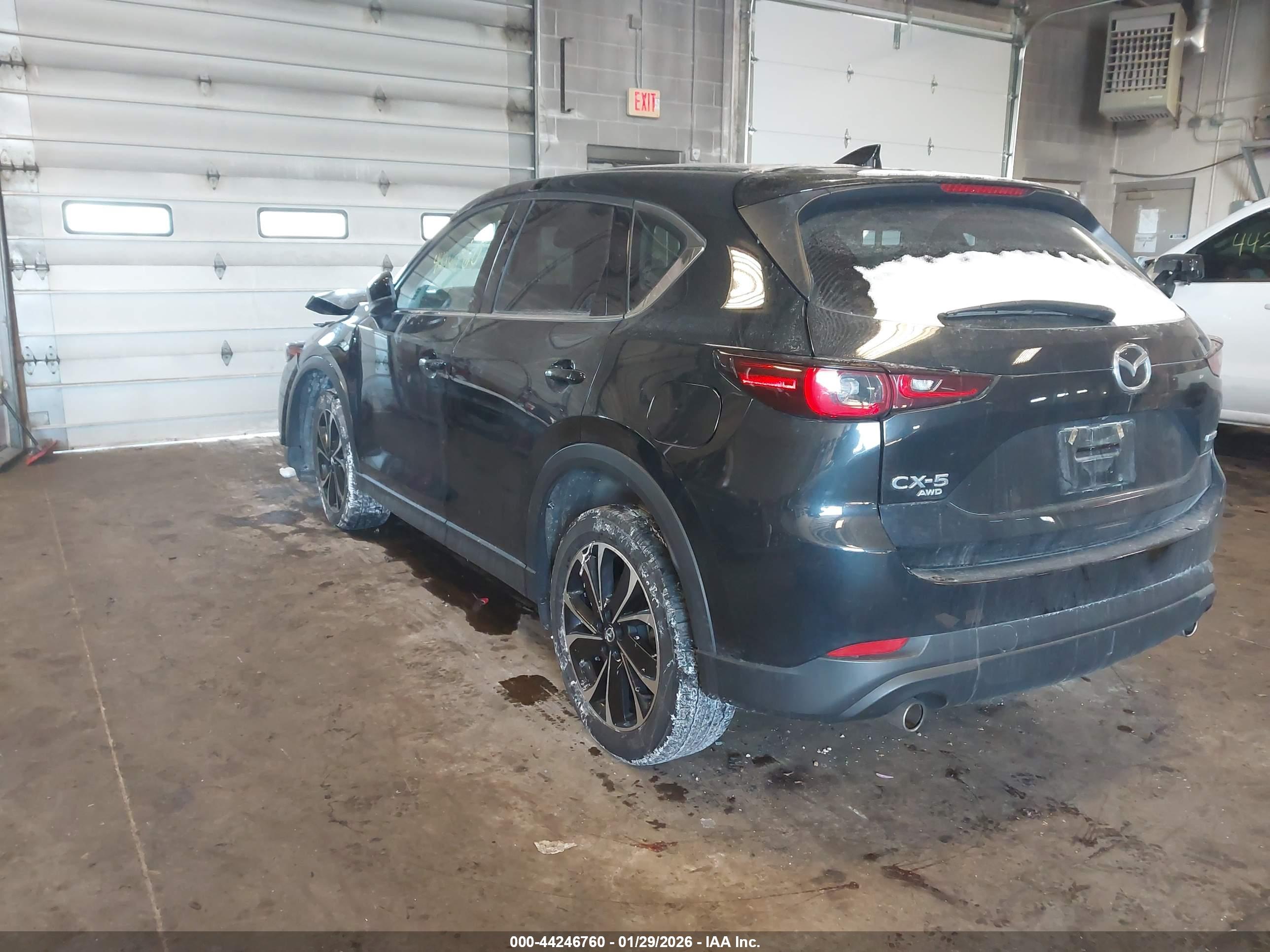 MAZDA CX-5 image 3