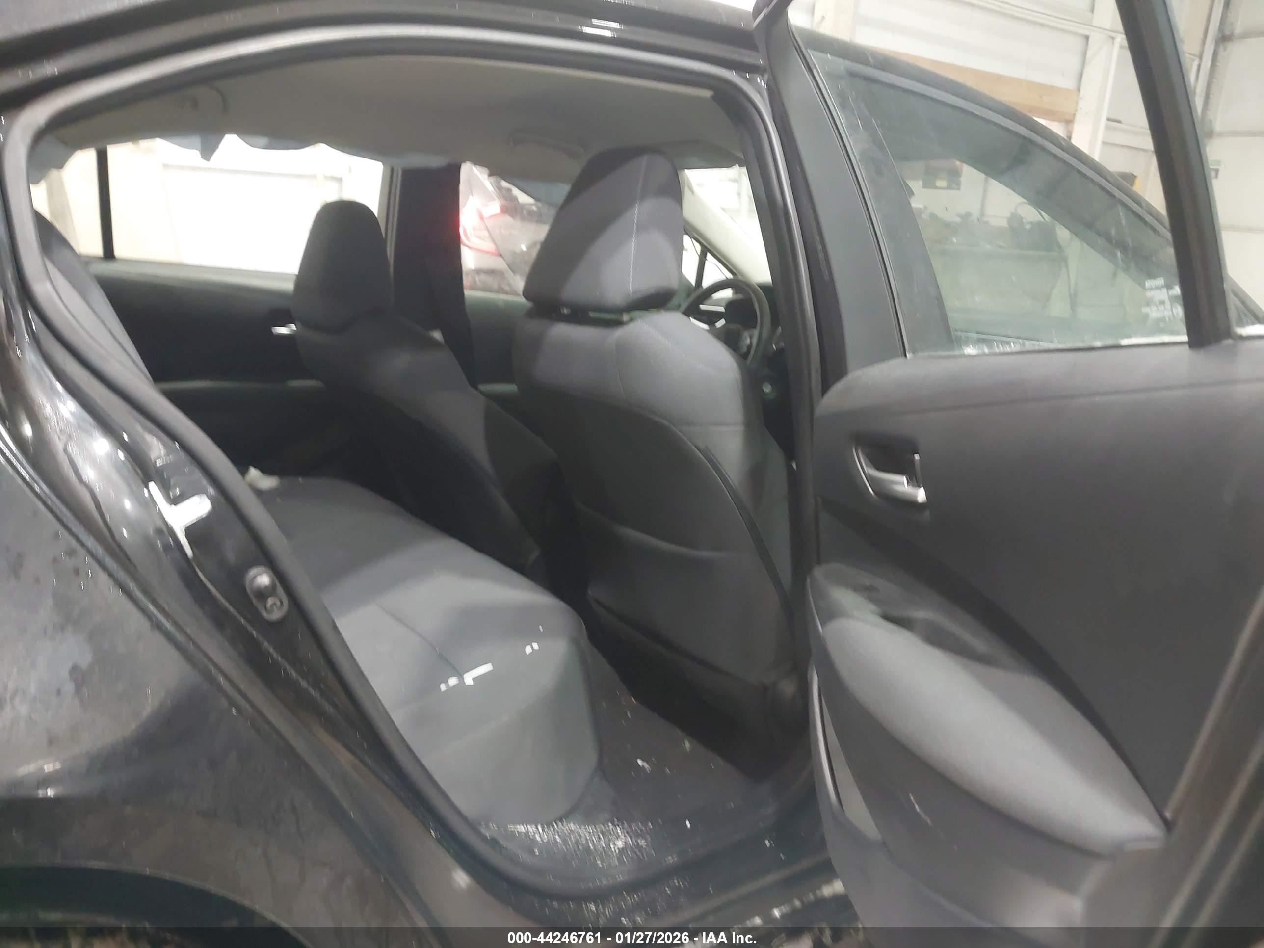 TOYOTA COROLLA image 8