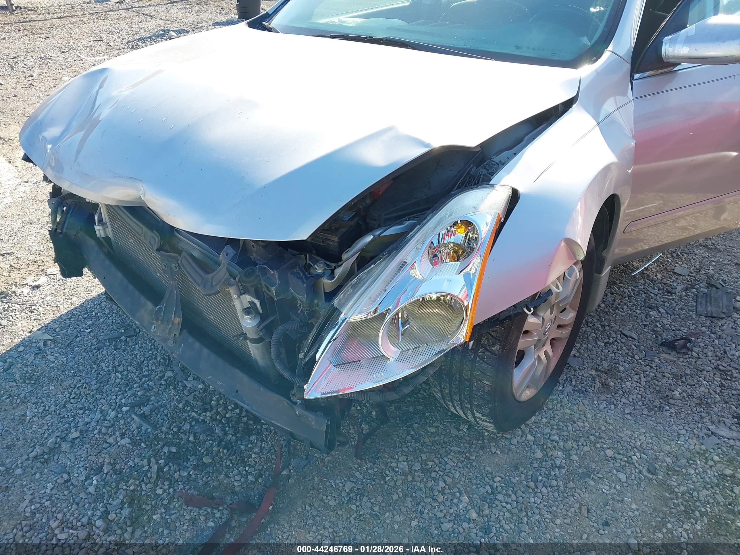 NISSAN ALTIMA image 6