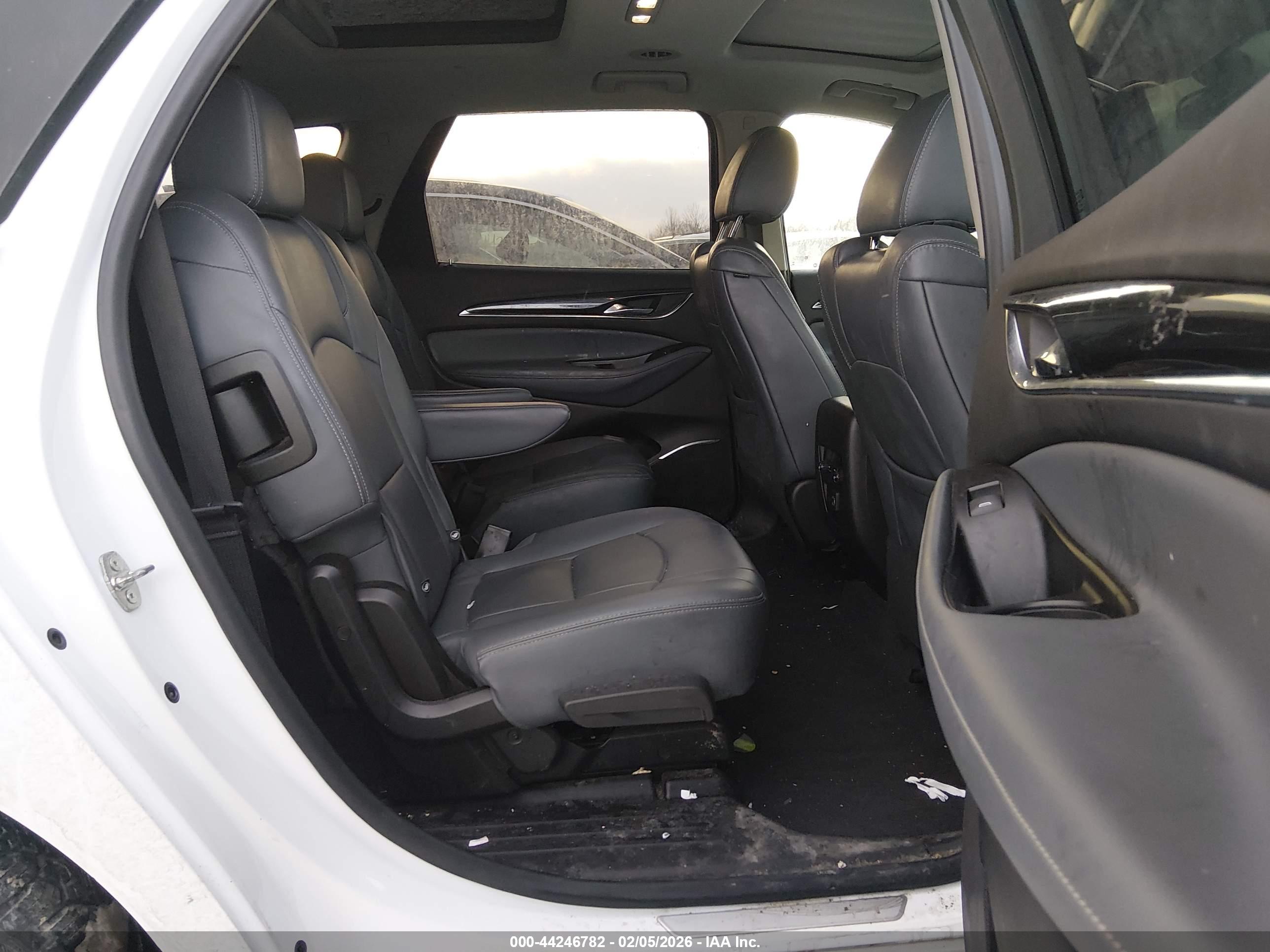 BUICK ENCLAVE image 8