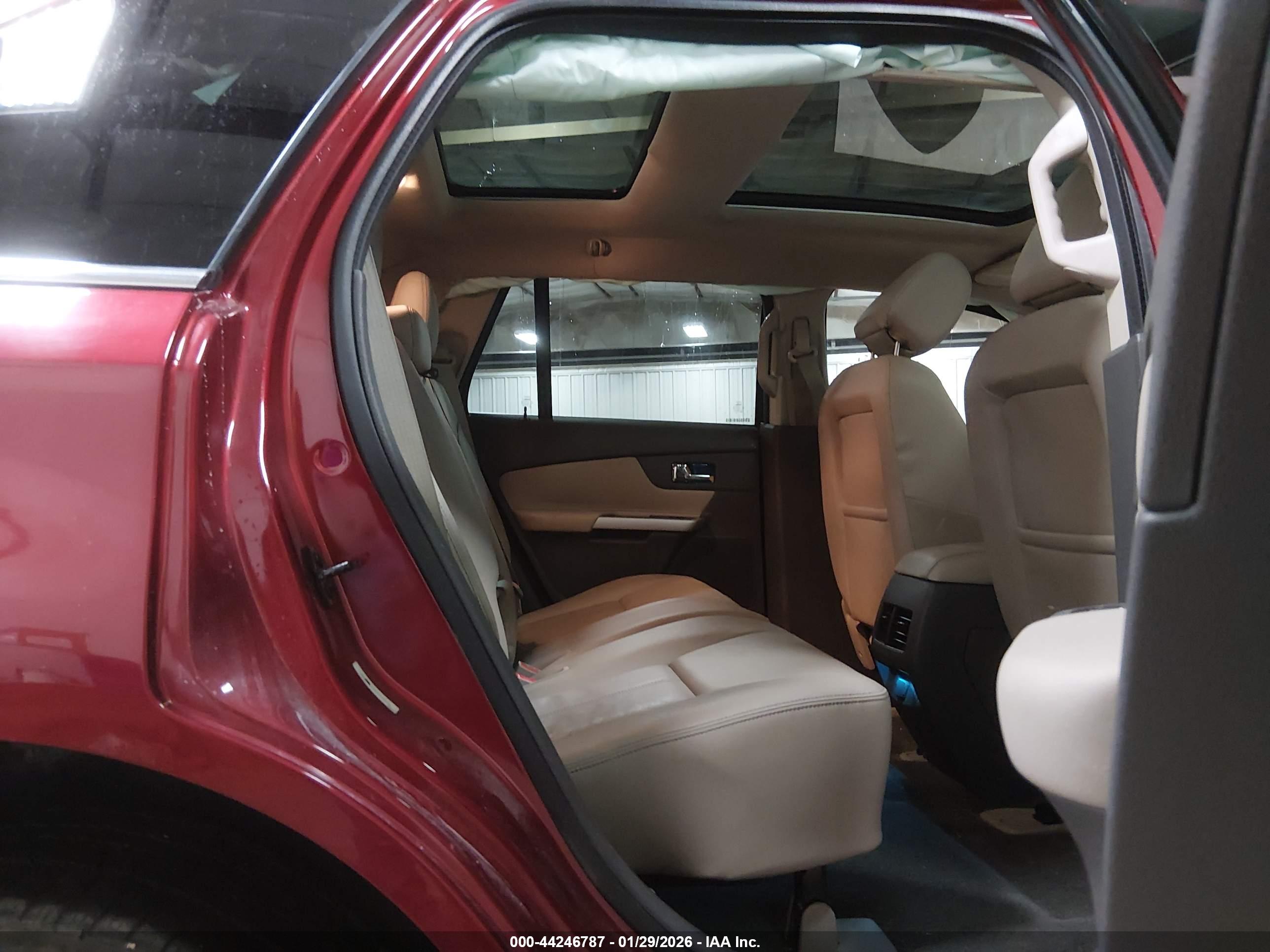 FORD EDGE image 8