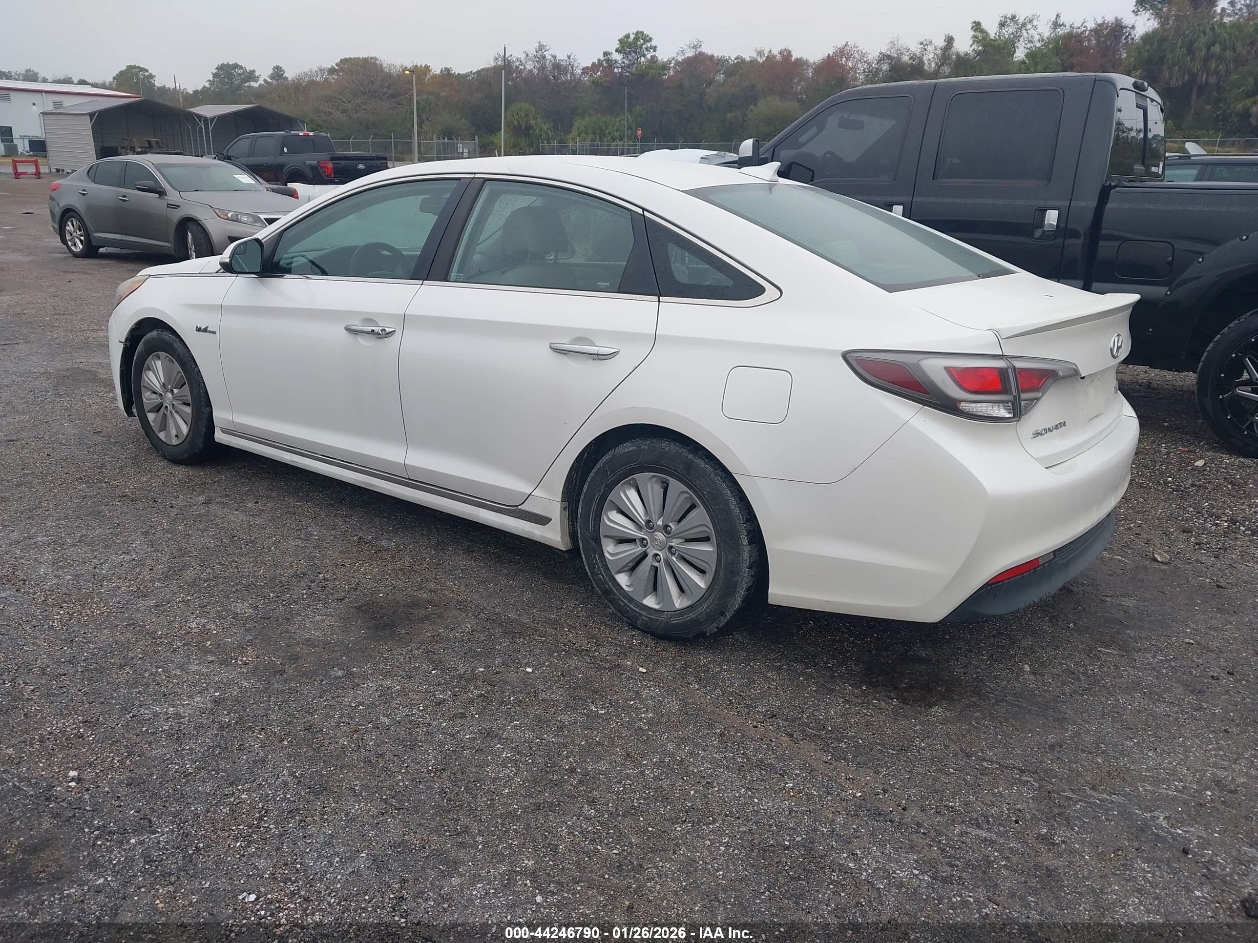 HYUNDAI SONATA image 3