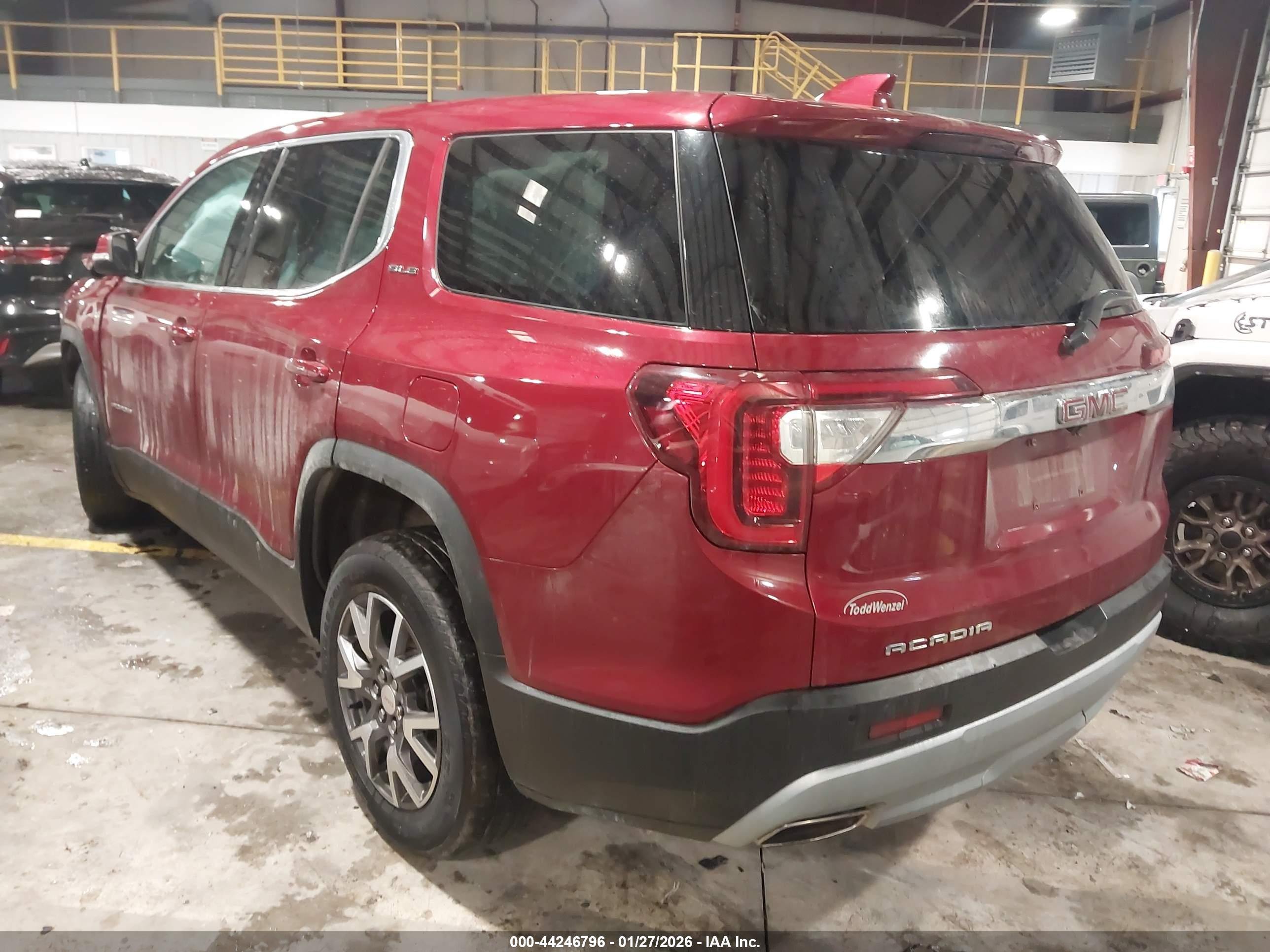 GMC ACADIA image 3