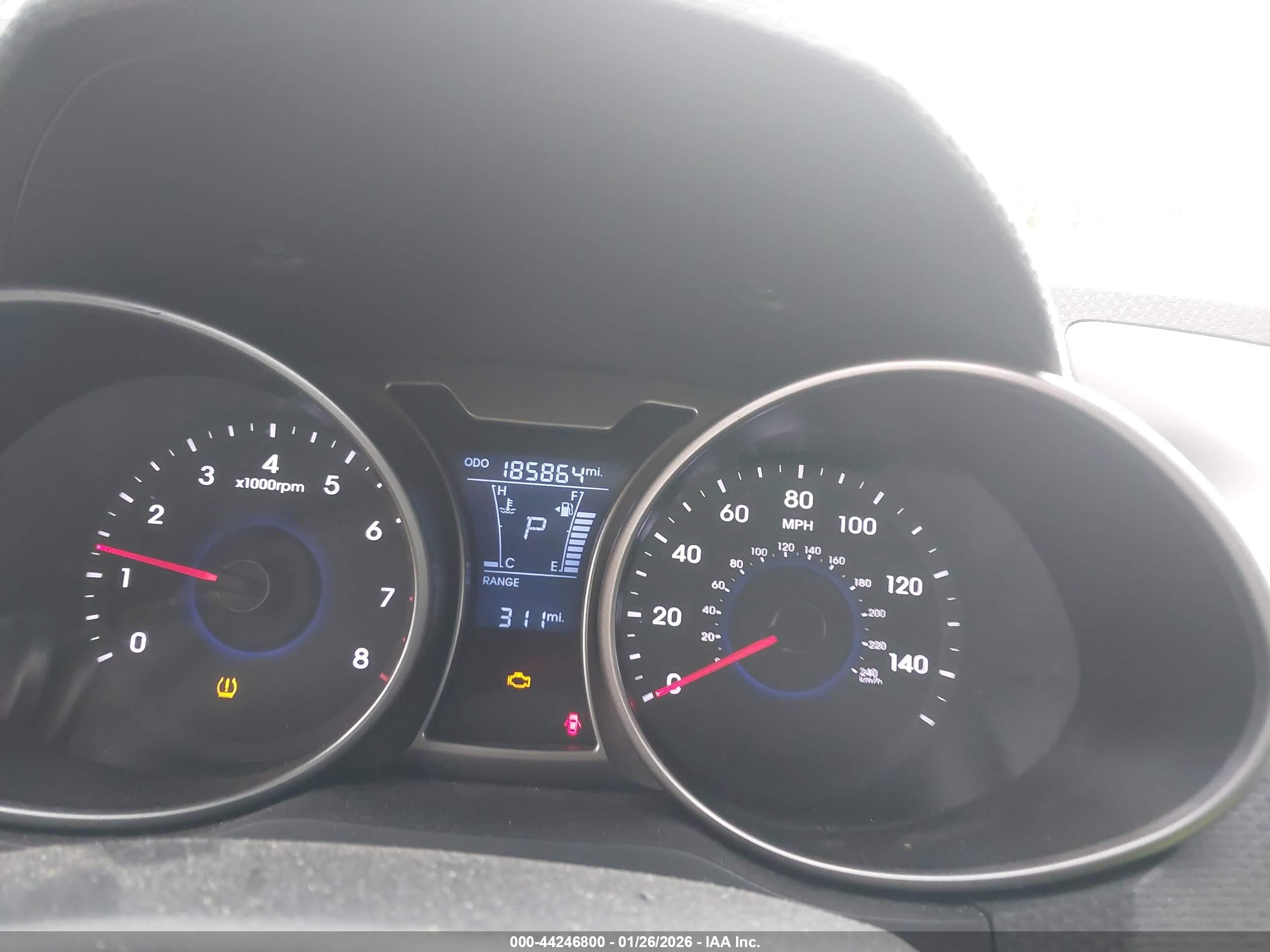 HYUNDAI VELOSTER image 7
