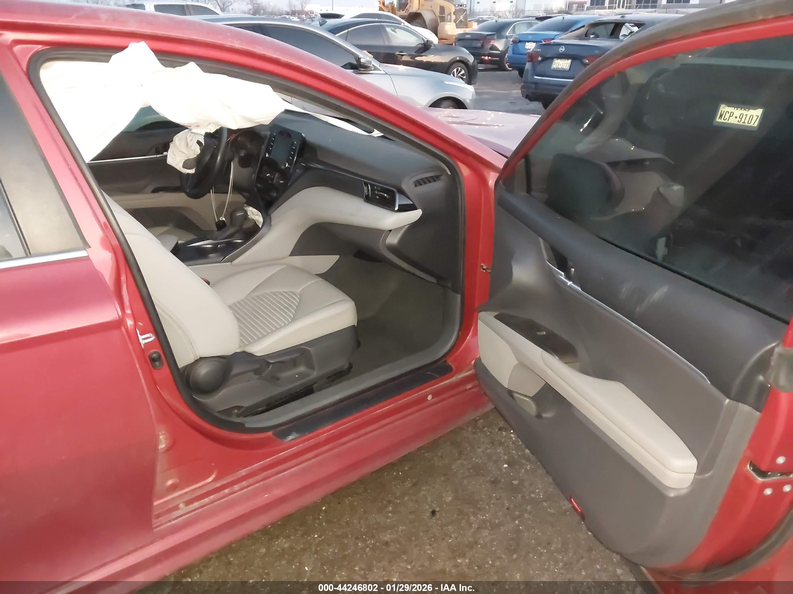 TOYOTA CAMRY image 5