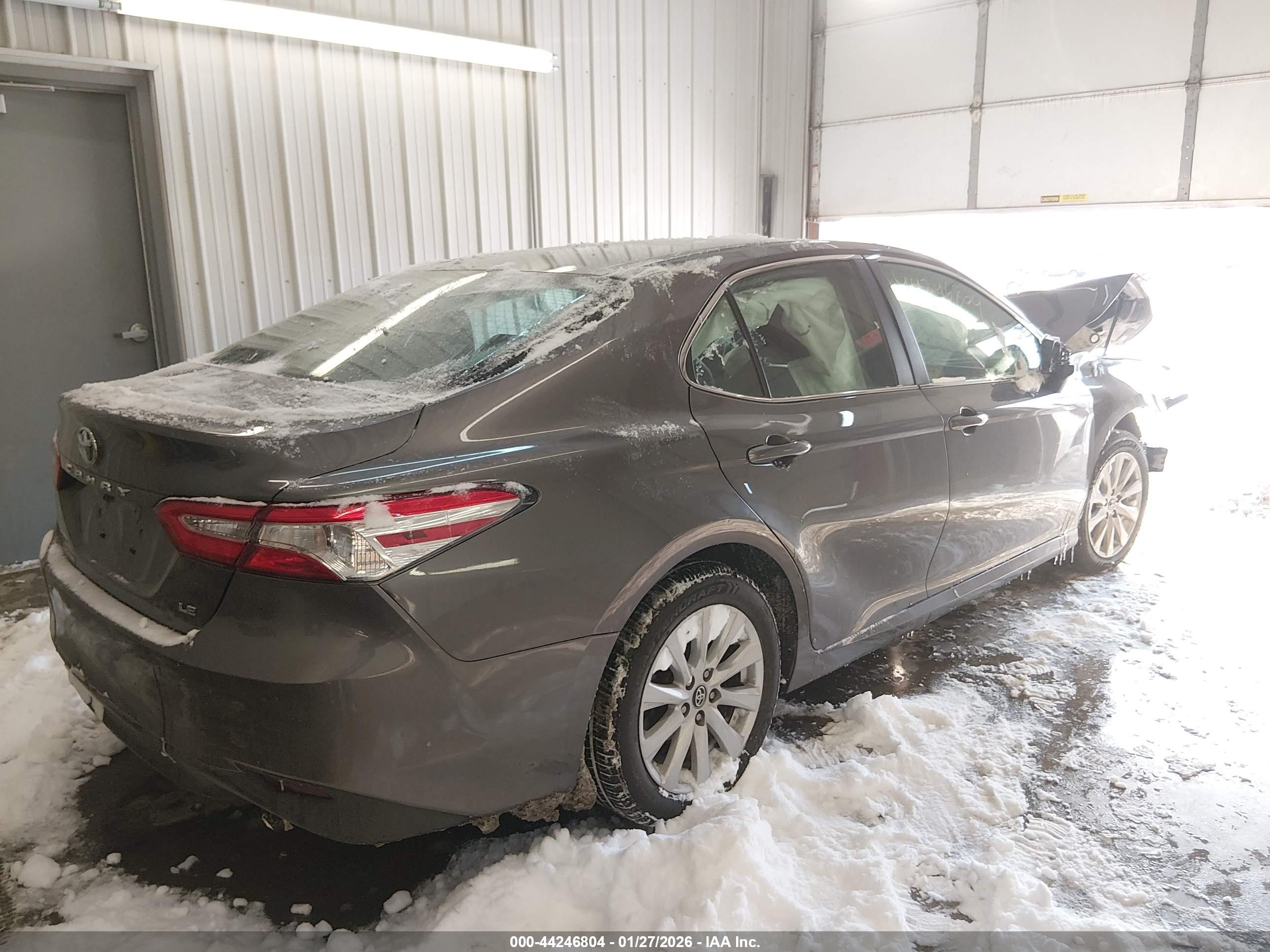TOYOTA CAMRY image 4