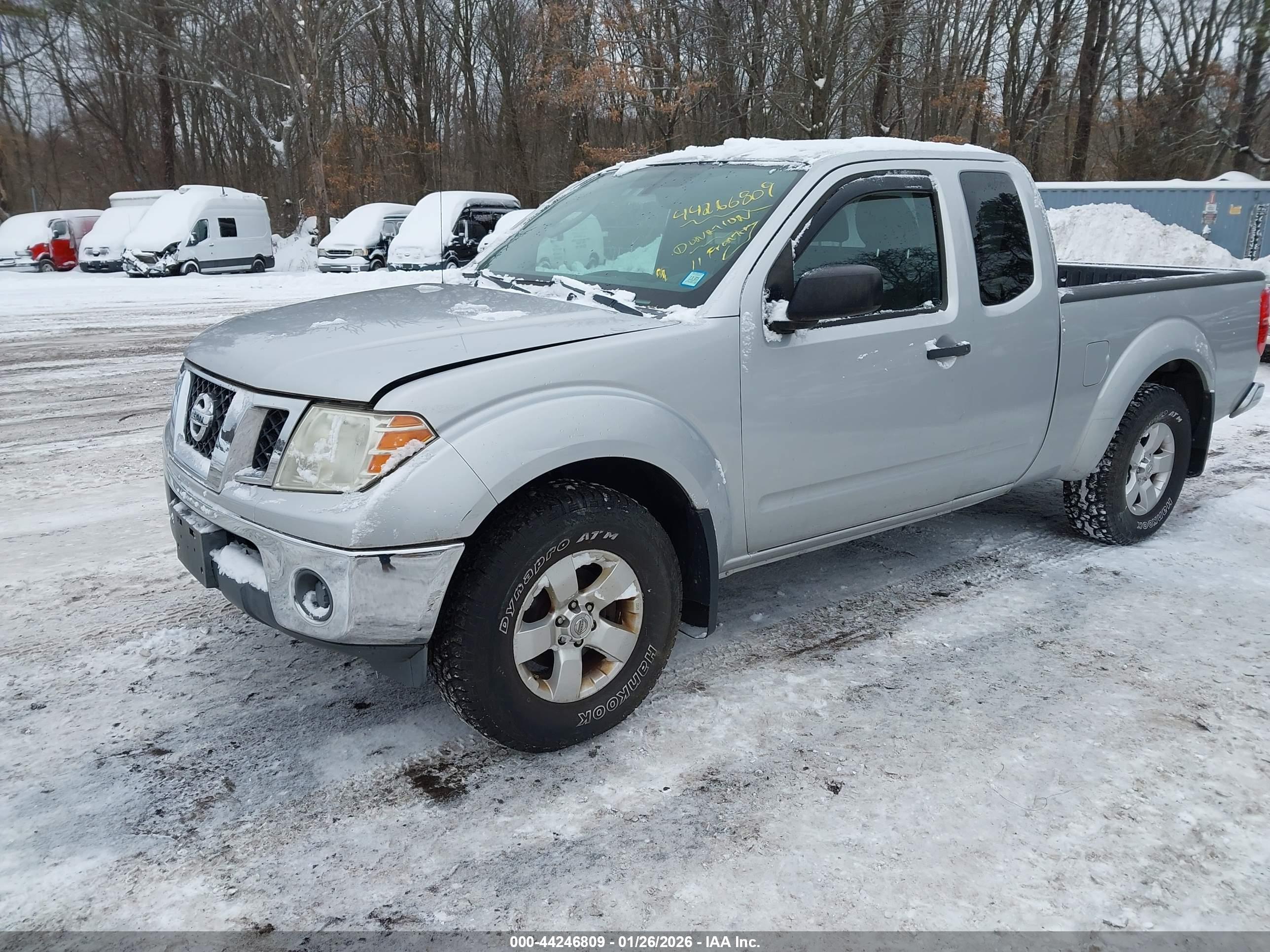 NISSAN FRONTIER image 2