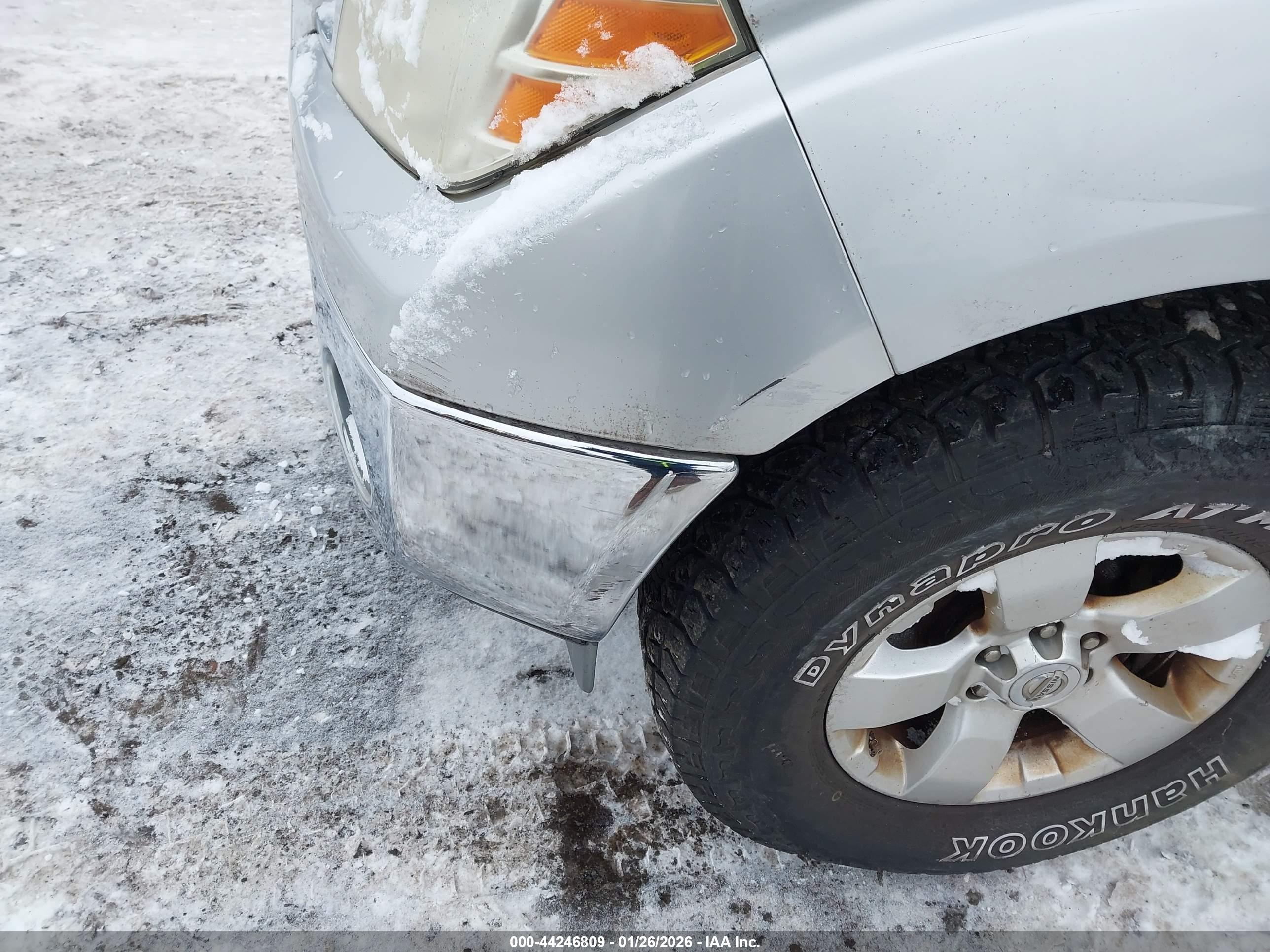 NISSAN FRONTIER image 6