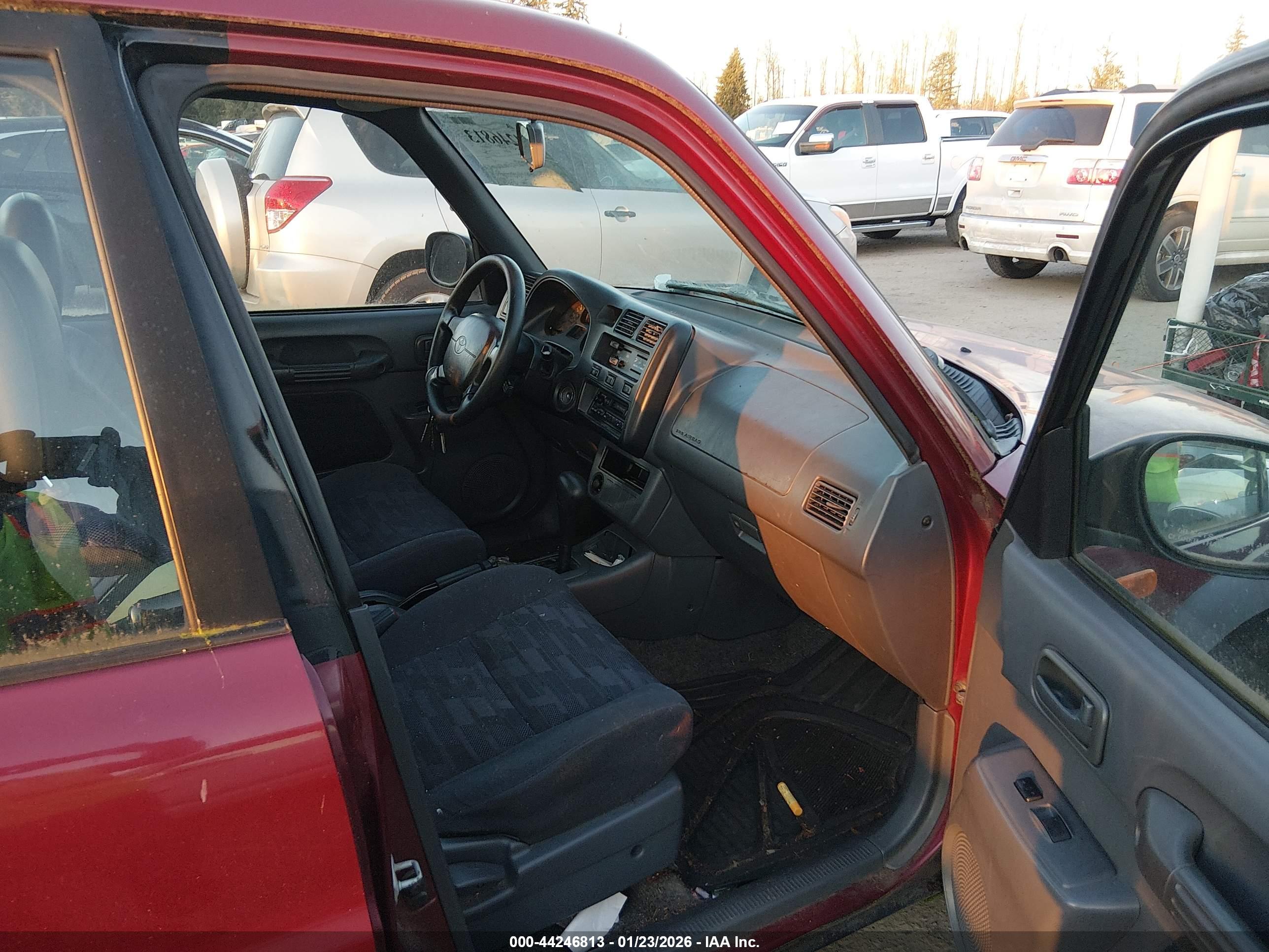 TOYOTA RAV4 image 5
