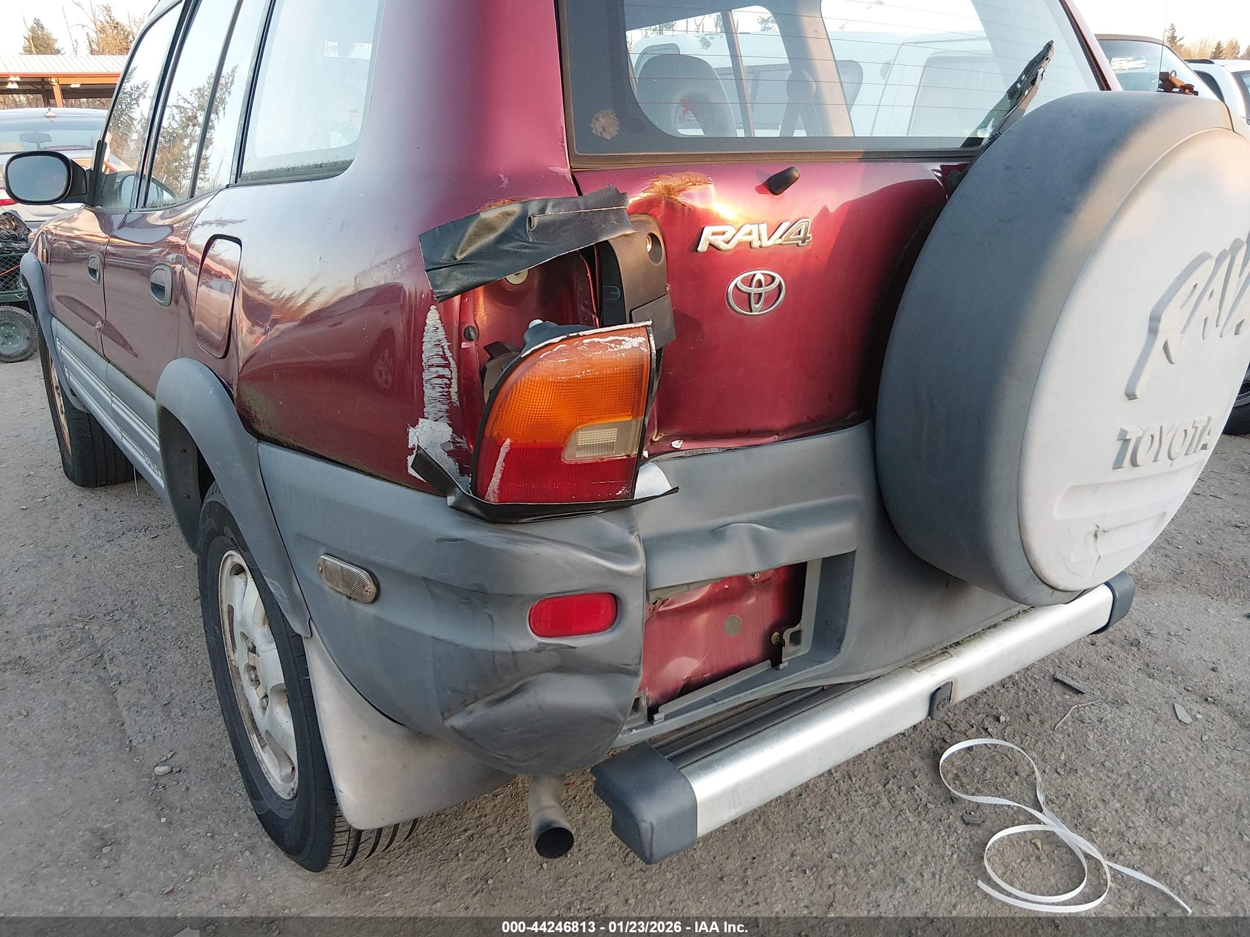 TOYOTA RAV4 image 6