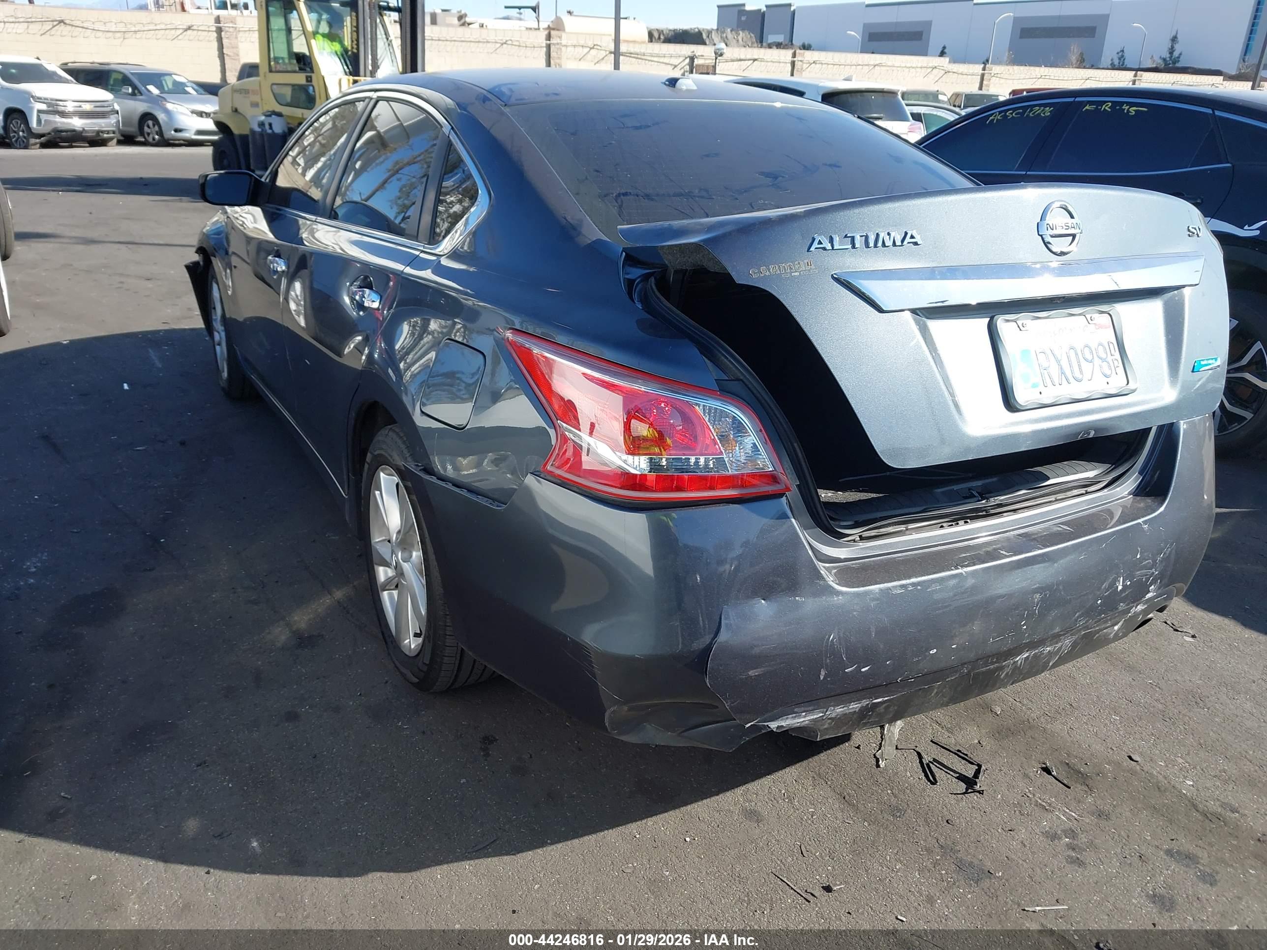 NISSAN ALTIMA image 3