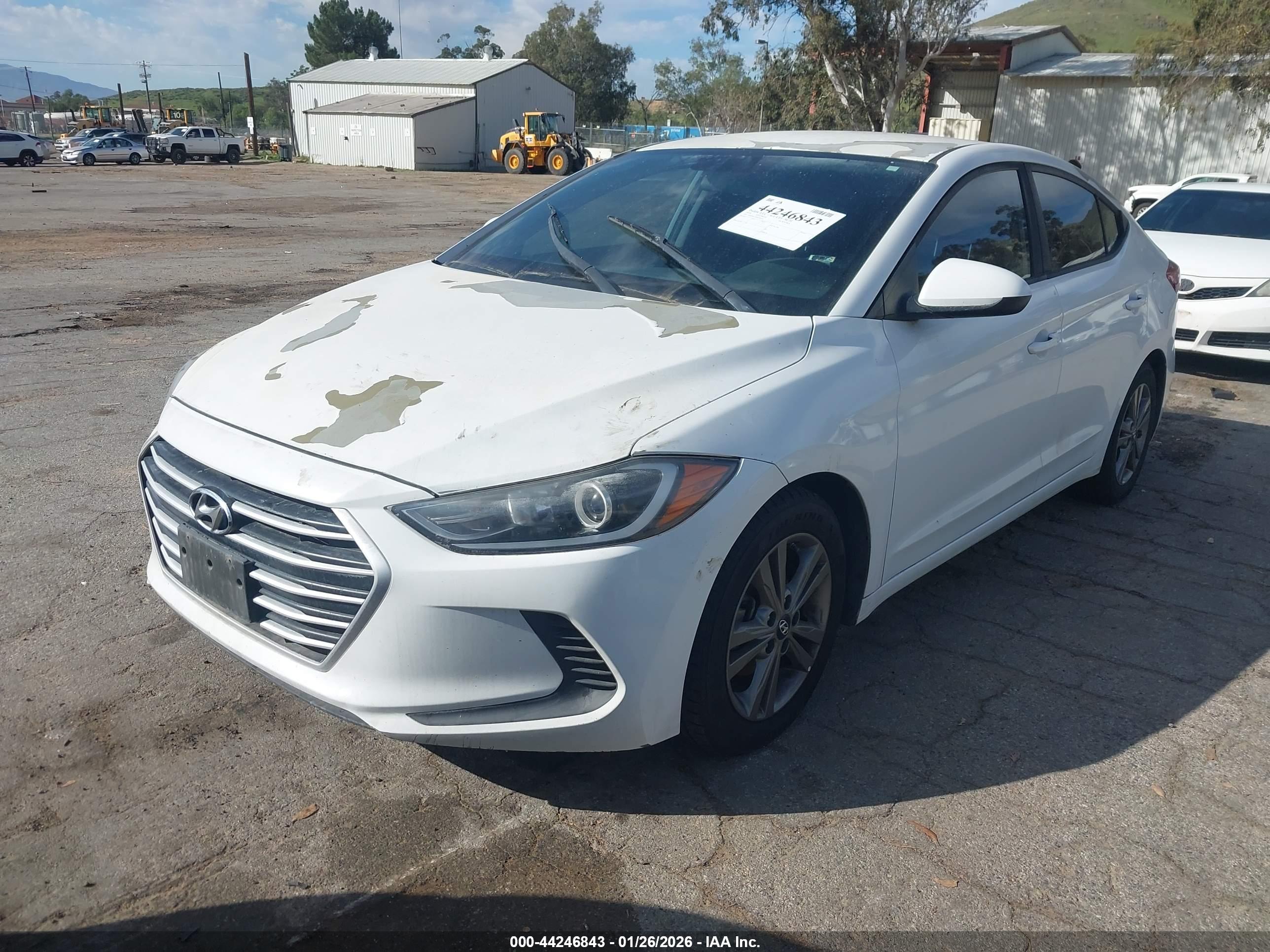 HYUNDAI ELANTRA image 2